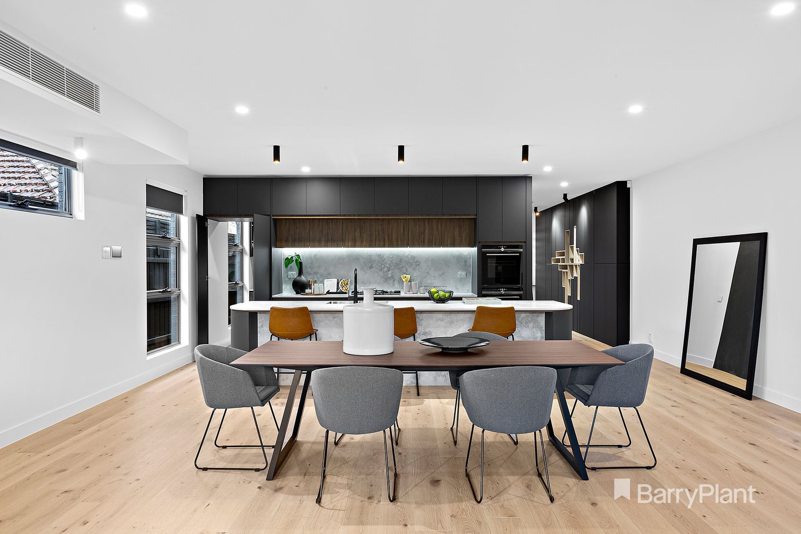 36 Roland AvenueStrathmore, VIC 3041, Strathmore - Thumbnail 5
