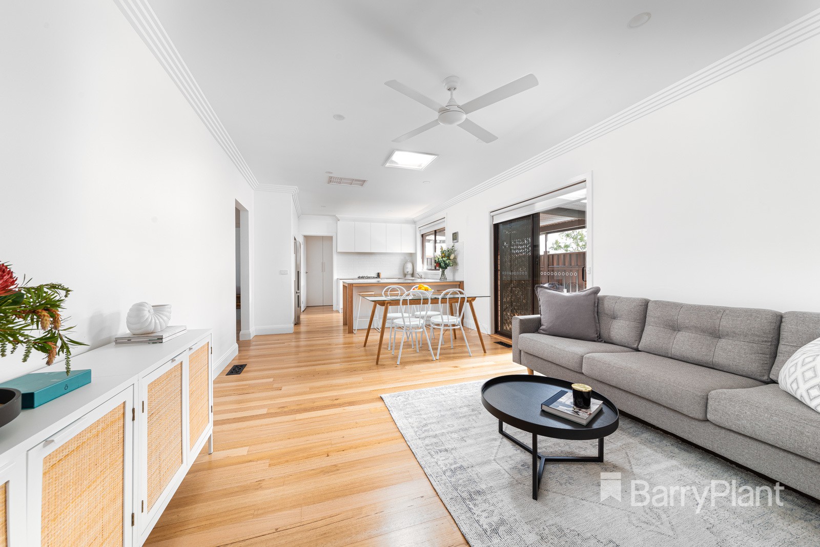 52 Ashleigh CrescentMeadow Heights, VIC 3048, Meadow Heights - Thumbnail 2
