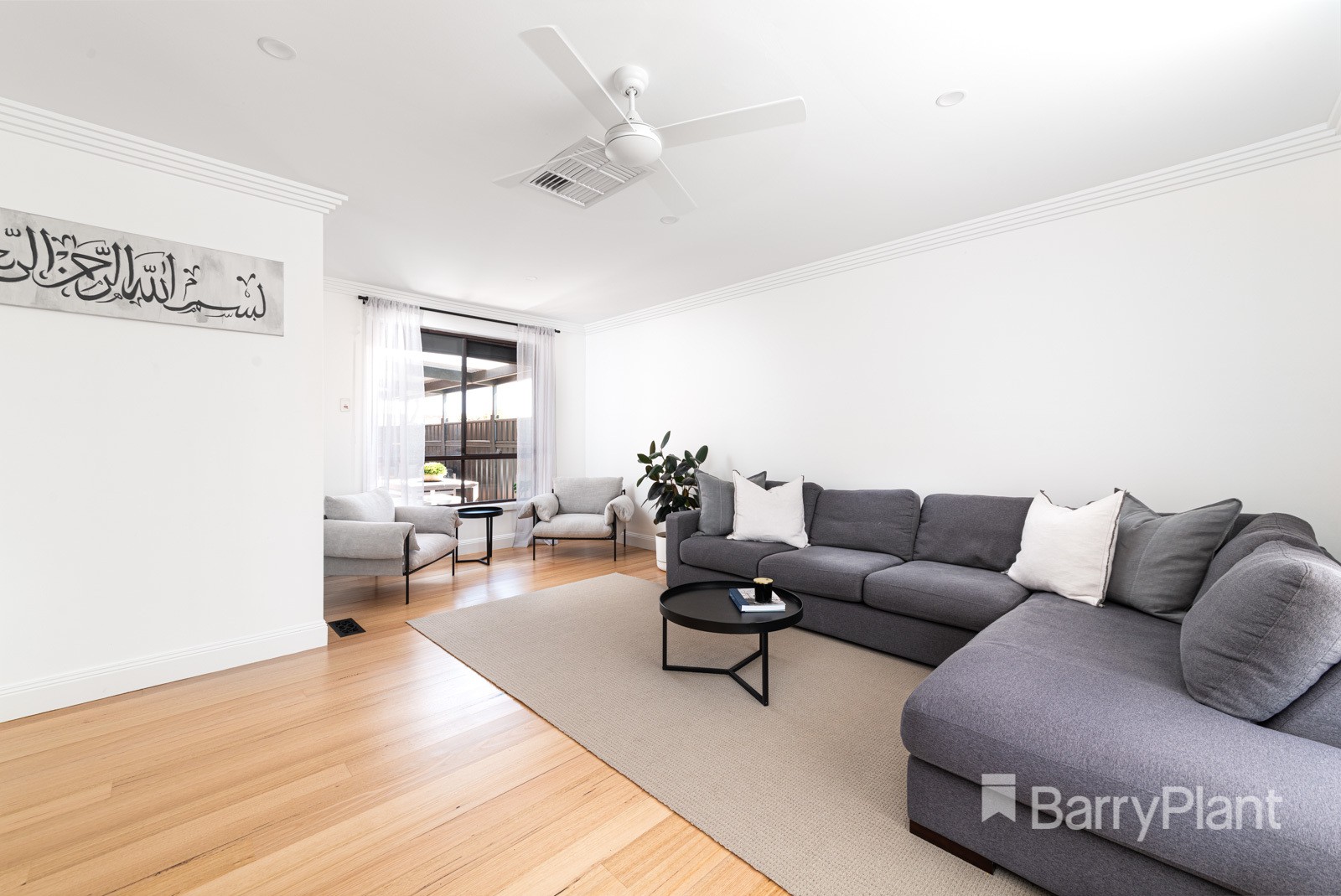 52 Ashleigh CrescentMeadow Heights, VIC 3048, Meadow Heights - Thumbnail 4