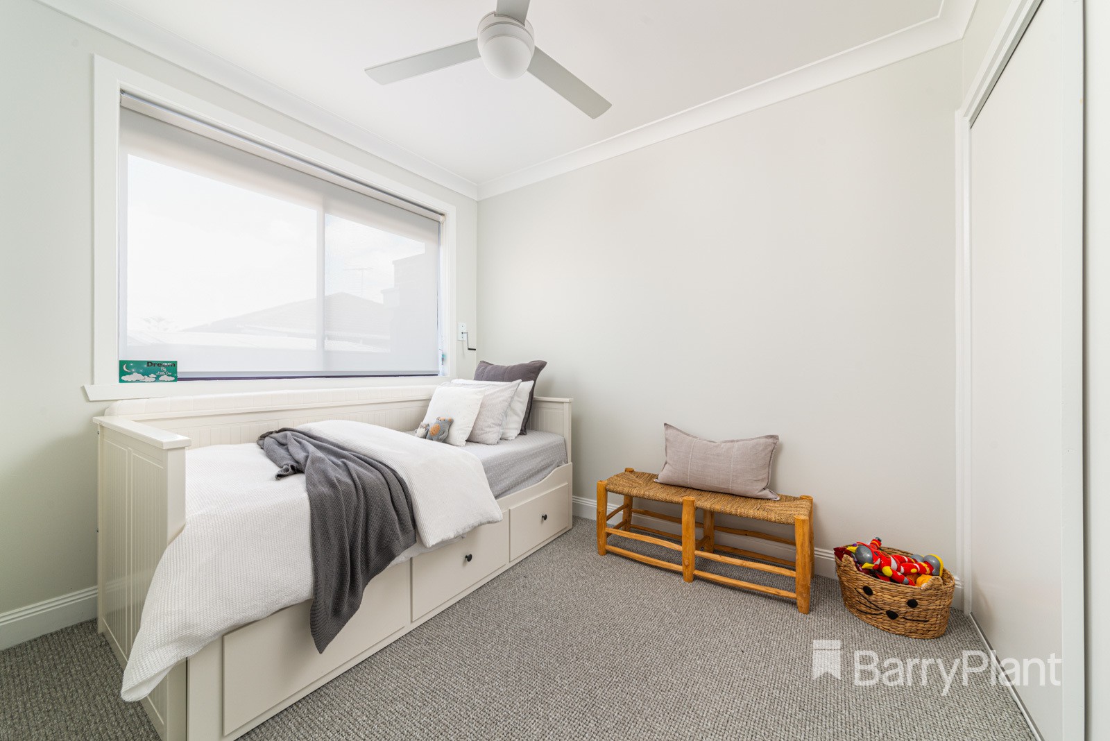 52 Ashleigh CrescentMeadow Heights, VIC 3048, Meadow Heights - Thumbnail 6