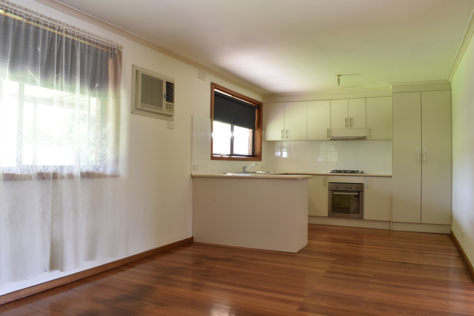 60 Narina Way, Epping, VIC 3076 - Thumbnail 2 - 01/10/2020