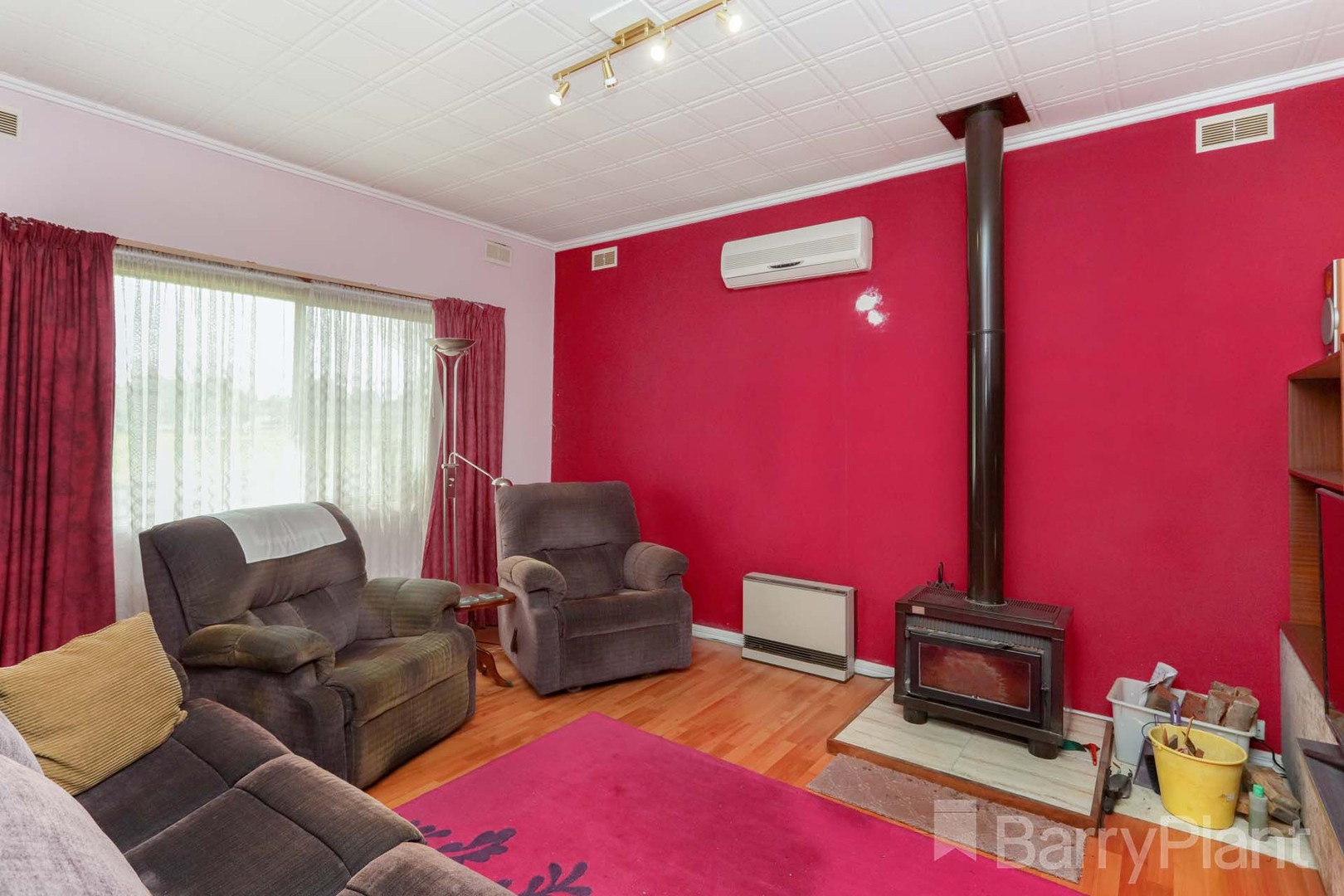 16 Nixon StreetSunshine, VIC 3020, Sunshine - Thumbnail 2