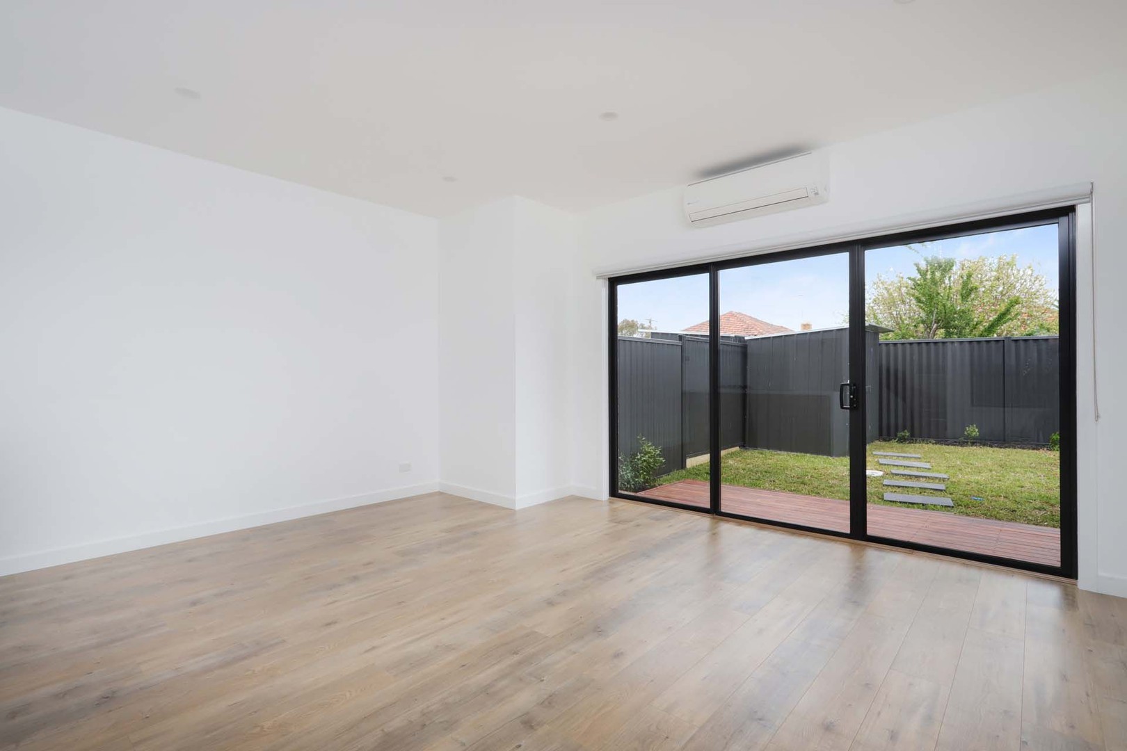 3/31 Rockbank RoadArdeer, VIC 3022, Dural - Thumbnail 2