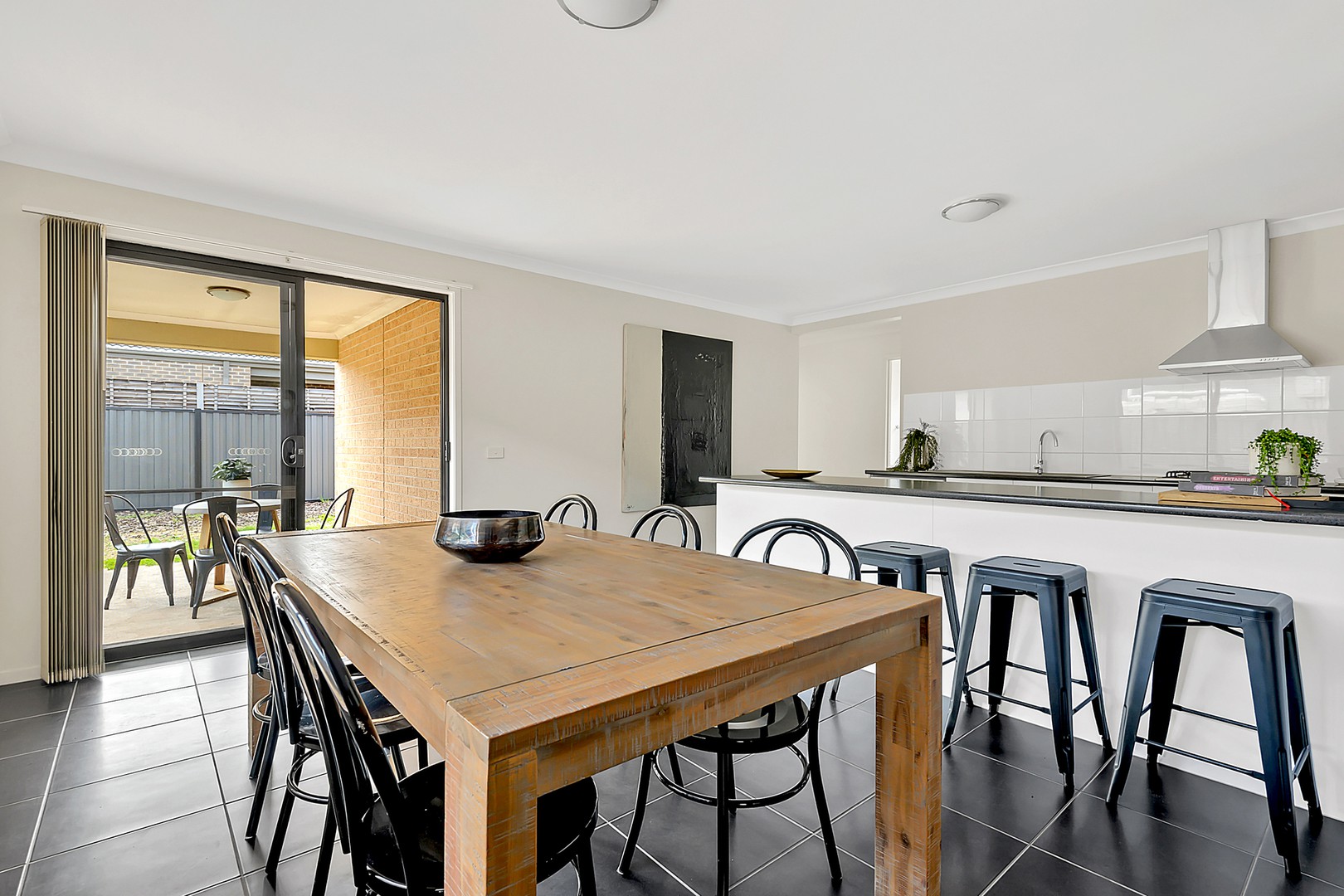 17 Crathe CloseRoxburgh Park, VIC 3064, Roxburgh Park - Thumbnail 7