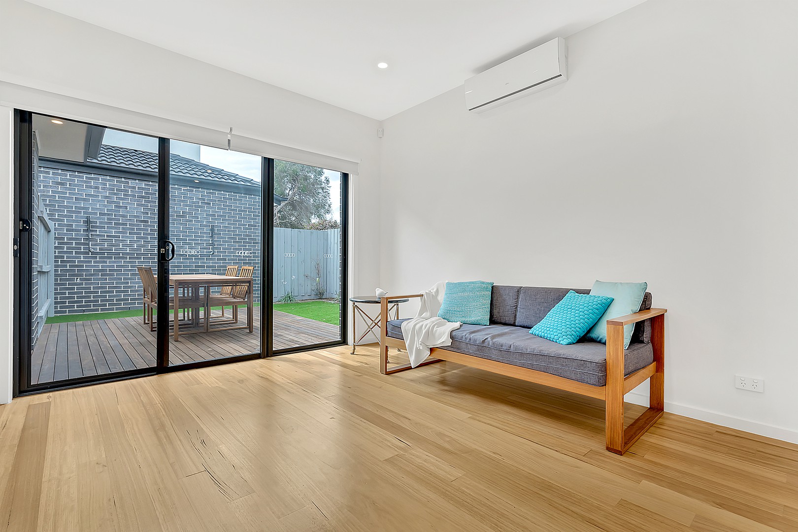 4/5 Crabtree CourtReservoir, VIC 3073, Fairfield Heights - Thumbnail 2