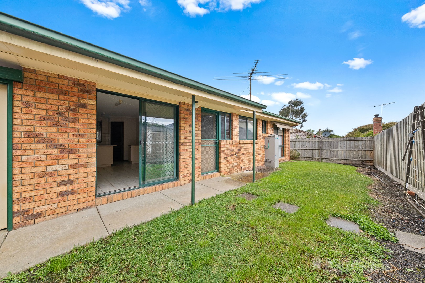 2/7 Inverness ClosePakenham, VIC 3810, Suffolk Park - Thumbnail 6