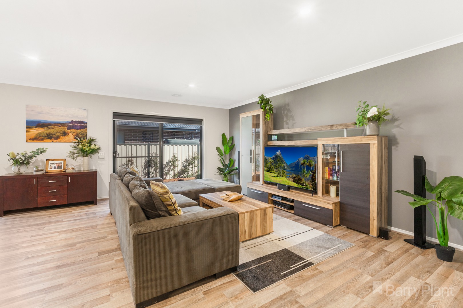 12 Olmar Place, Kelmscott, WA, 6111, Kelmscott - Thumbnail 5