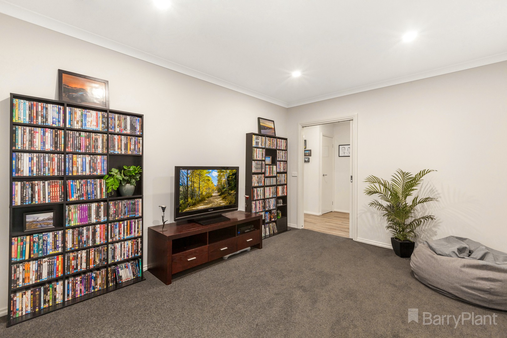 12 Olmar Place, Kelmscott, WA, 6111, Kelmscott - Thumbnail 8