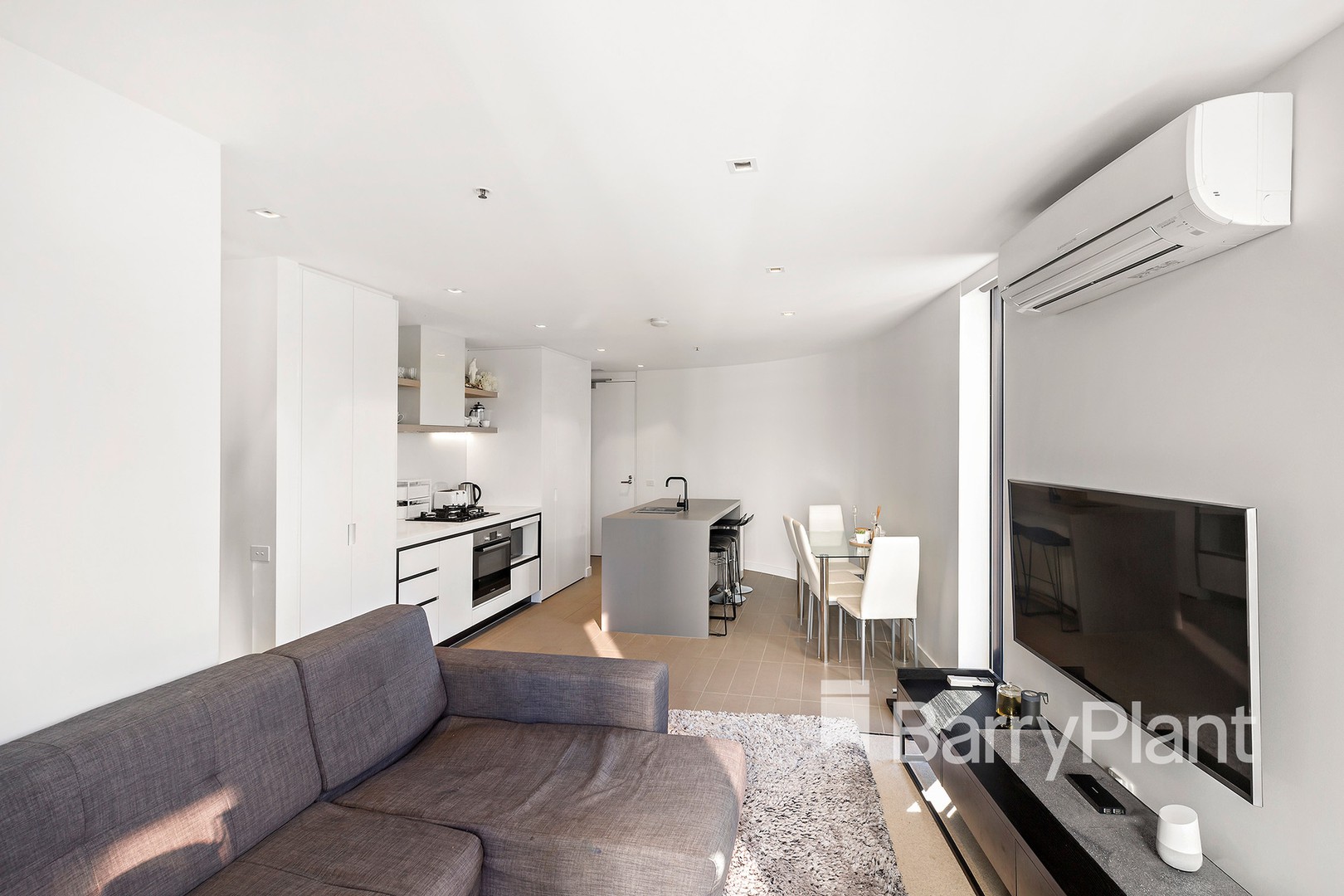 913/677 La Trobe StreetDocklands, VIC 3008, Docklands - Image 1