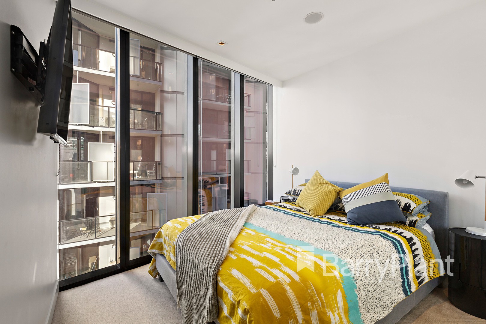 913/677 La Trobe StreetDocklands, VIC 3008, Docklands - Thumbnail 3