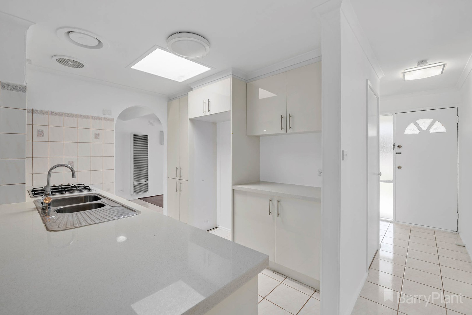2 Wilga CourtNarre Warren, VIC 3805, Narre Warren - Thumbnail 4