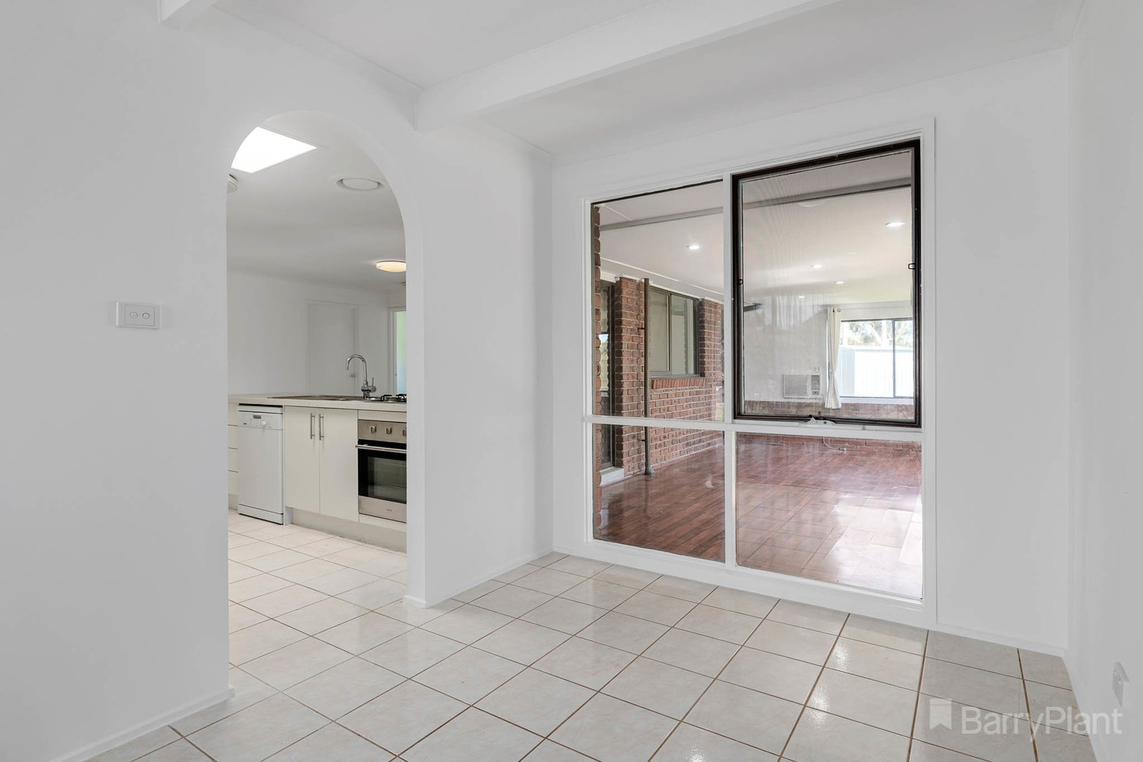 2 Wilga CourtNarre Warren, VIC 3805, Narre Warren - Thumbnail 7