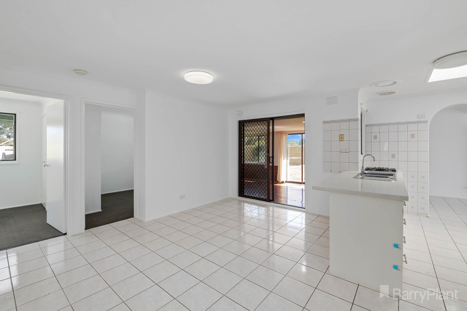 2 Wilga CourtNarre Warren, VIC 3805, Narre Warren - Thumbnail 8