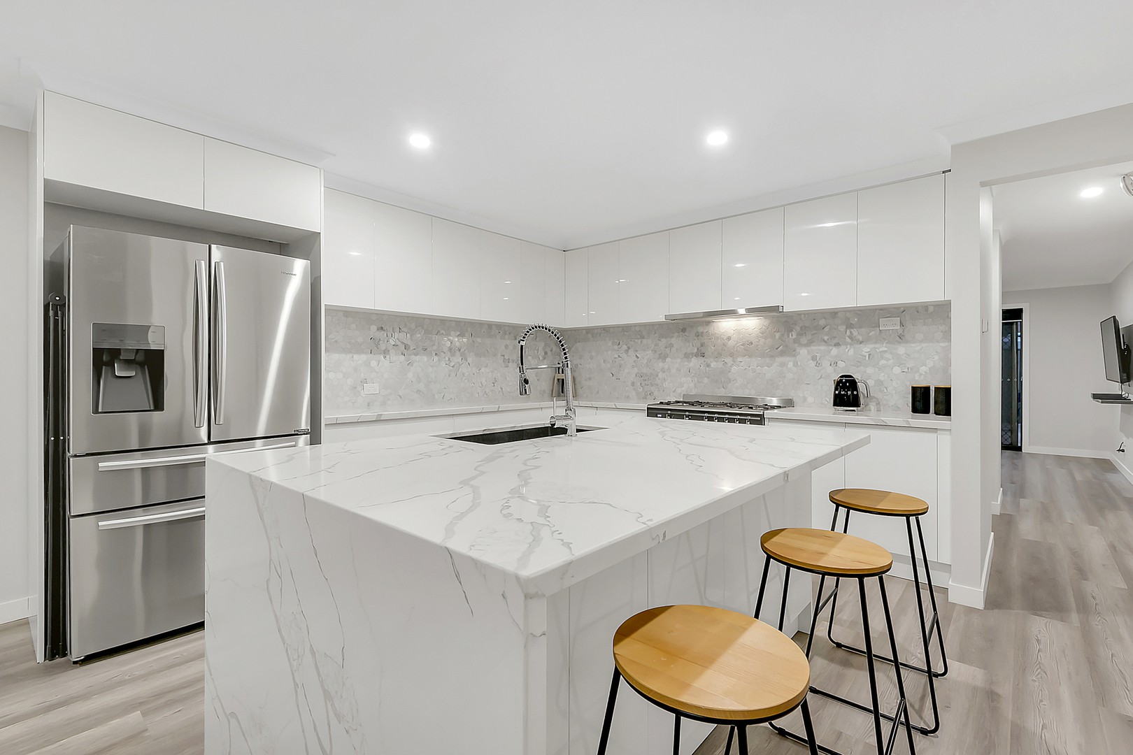 49 Kinglake CrescentCraigieburn, VIC 3064, Craigieburn - Thumbnail 7