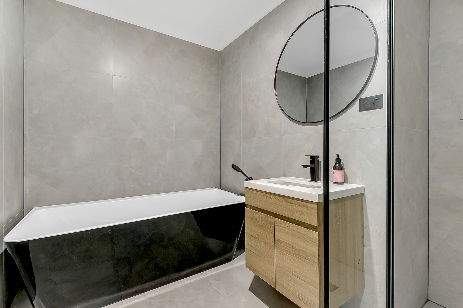 49 Kinglake CrescentCraigieburn, VIC 3064, Craigieburn - Thumbnail 8