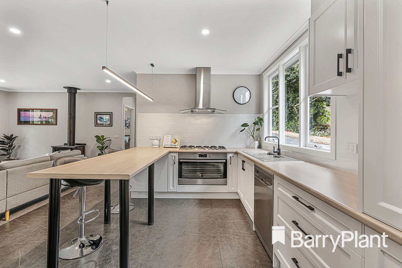 287 Warburton HighwayWandin North, VIC 3139, Wandin North - Thumbnail 4