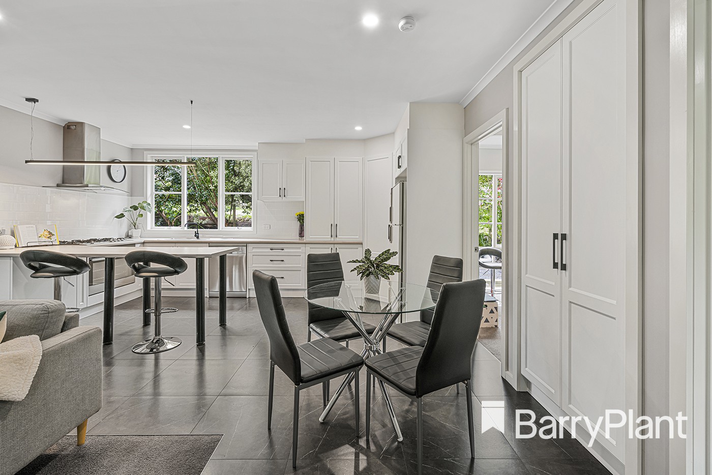 287 Warburton HighwayWandin North, VIC 3139, Wandin North - Thumbnail 5