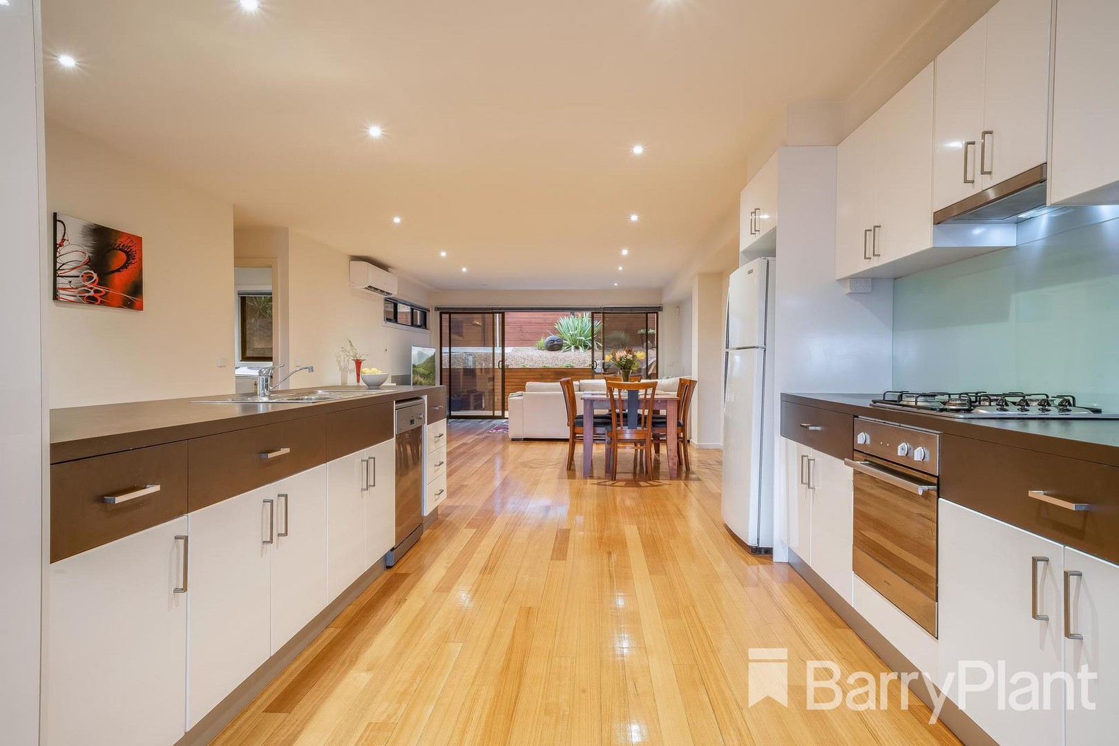 1/5 Lansbury CrescentHighton, VIC 3216, Highton - Thumbnail 3