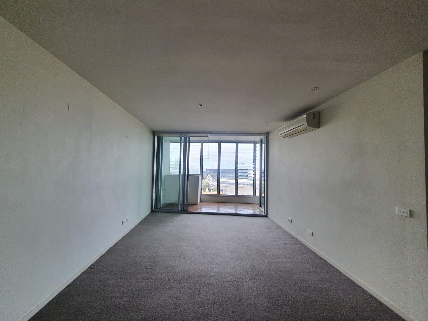 803/8 McCrae Street, Docklands, VIC 3008 - Thumbnail 1 - 08/10/2020