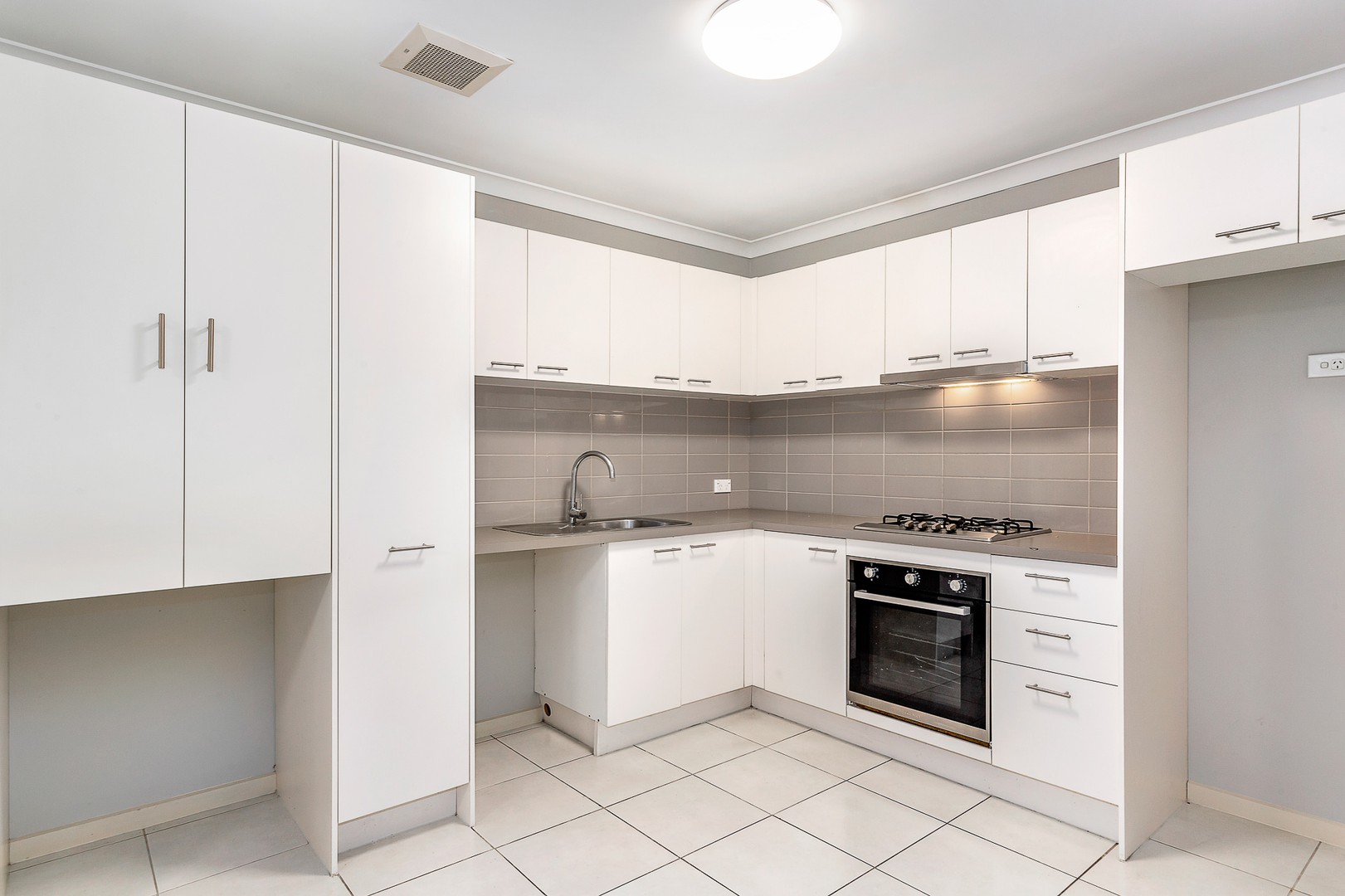 28 White CloseLilydale, VIC 3140, Lilydale - Thumbnail 3