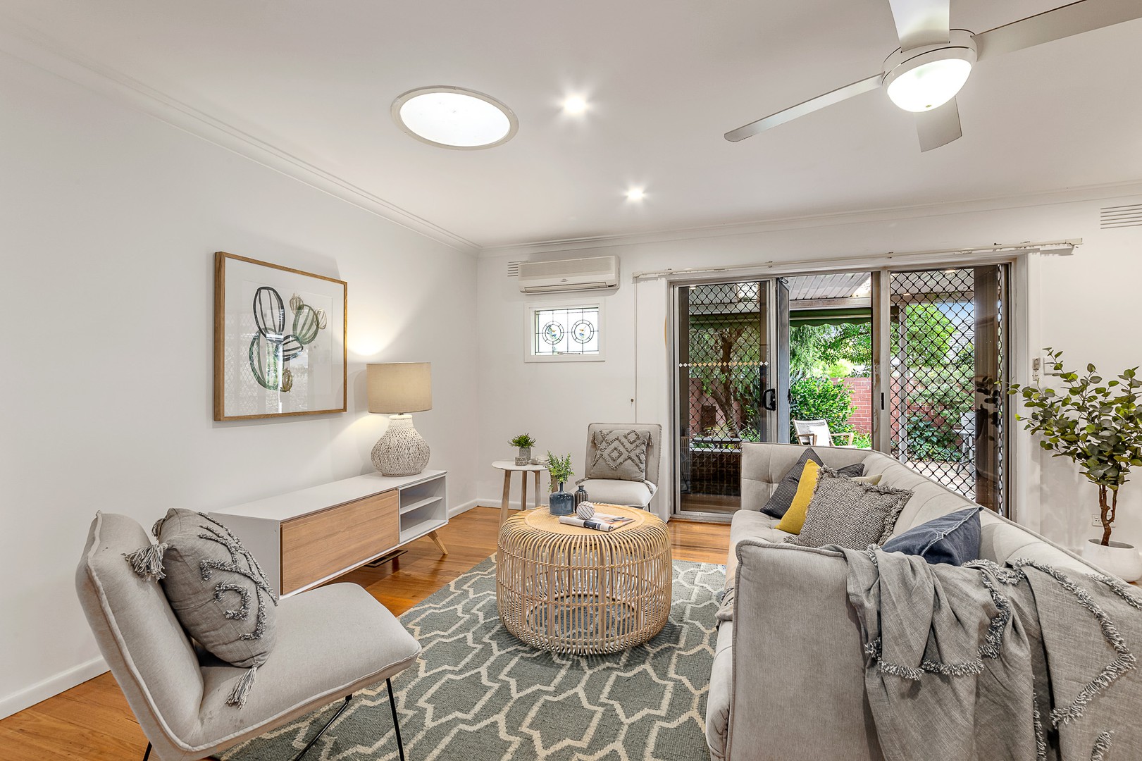1/8-10 Michael StreetBeaumaris, VIC 3193, Beaumaris - Thumbnail 2