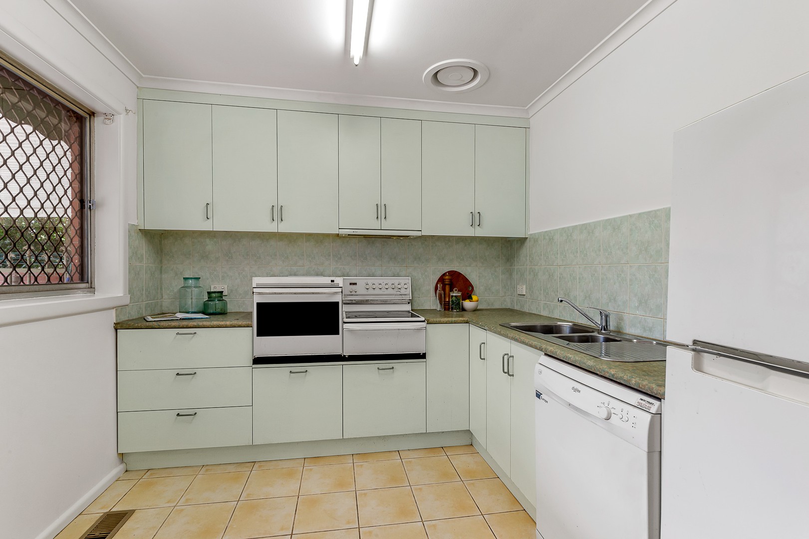 1/8-10 Michael StreetBeaumaris, VIC 3193, Beaumaris - Thumbnail 5