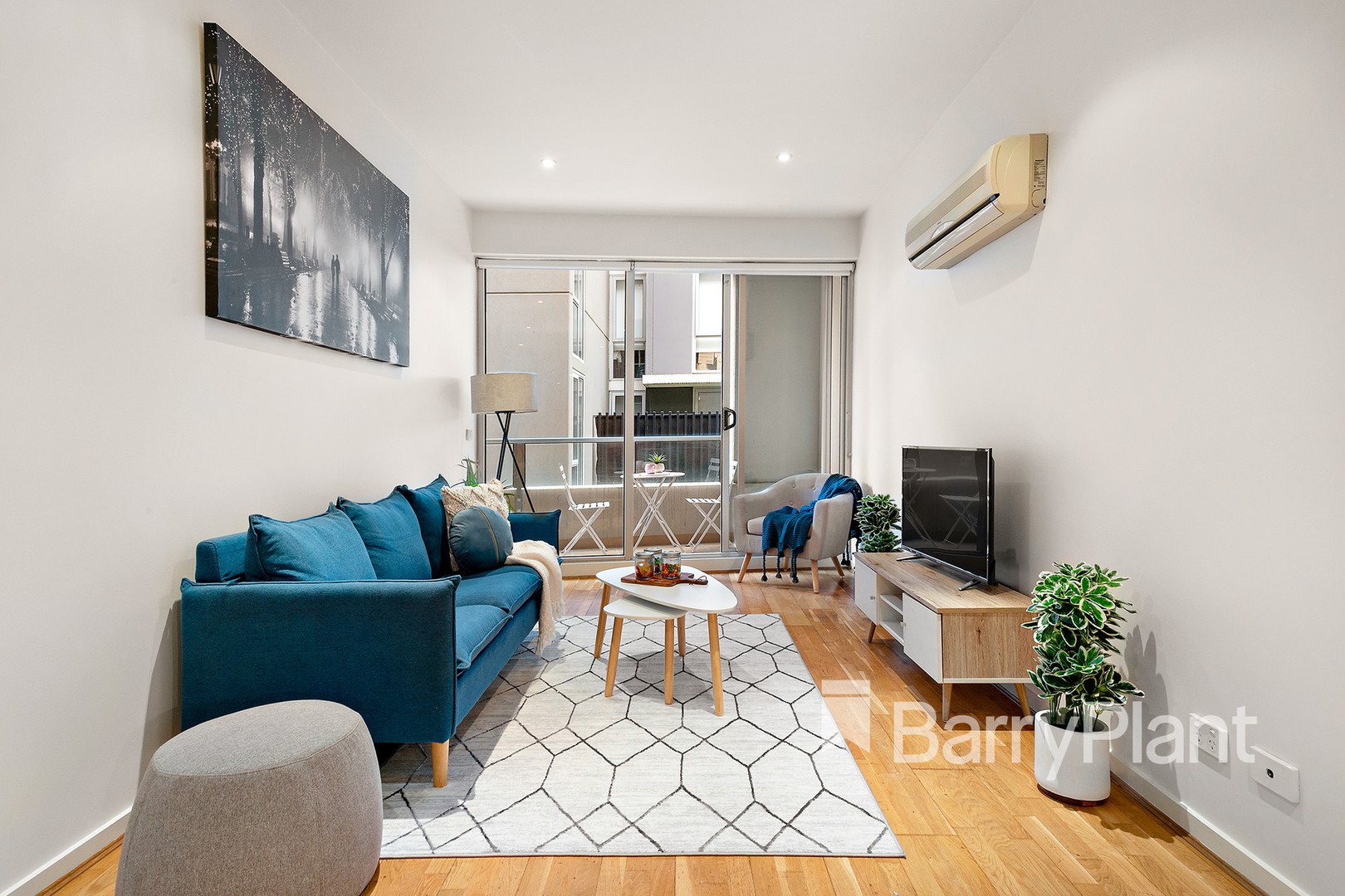 206/54 Nott StreetPort Melbourne, VIC 3207, Green Valley - Thumbnail 2
