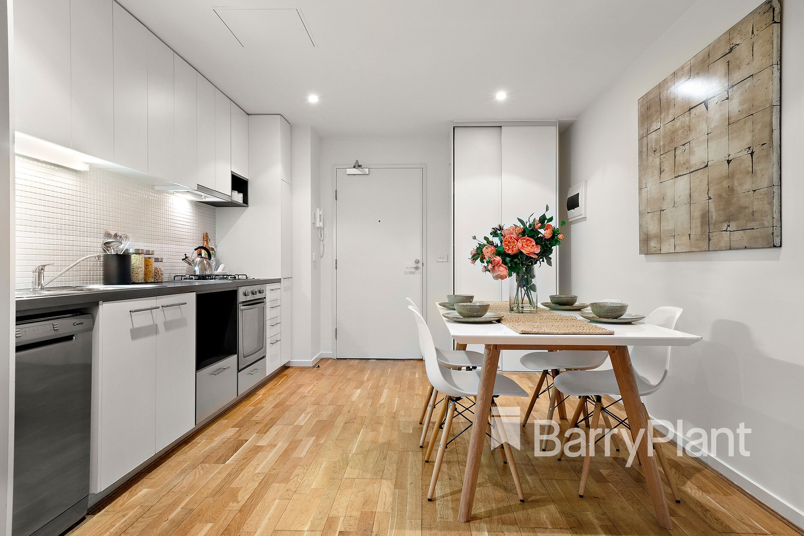 206/54 Nott StreetPort Melbourne, VIC 3207, Green Valley - Thumbnail 3