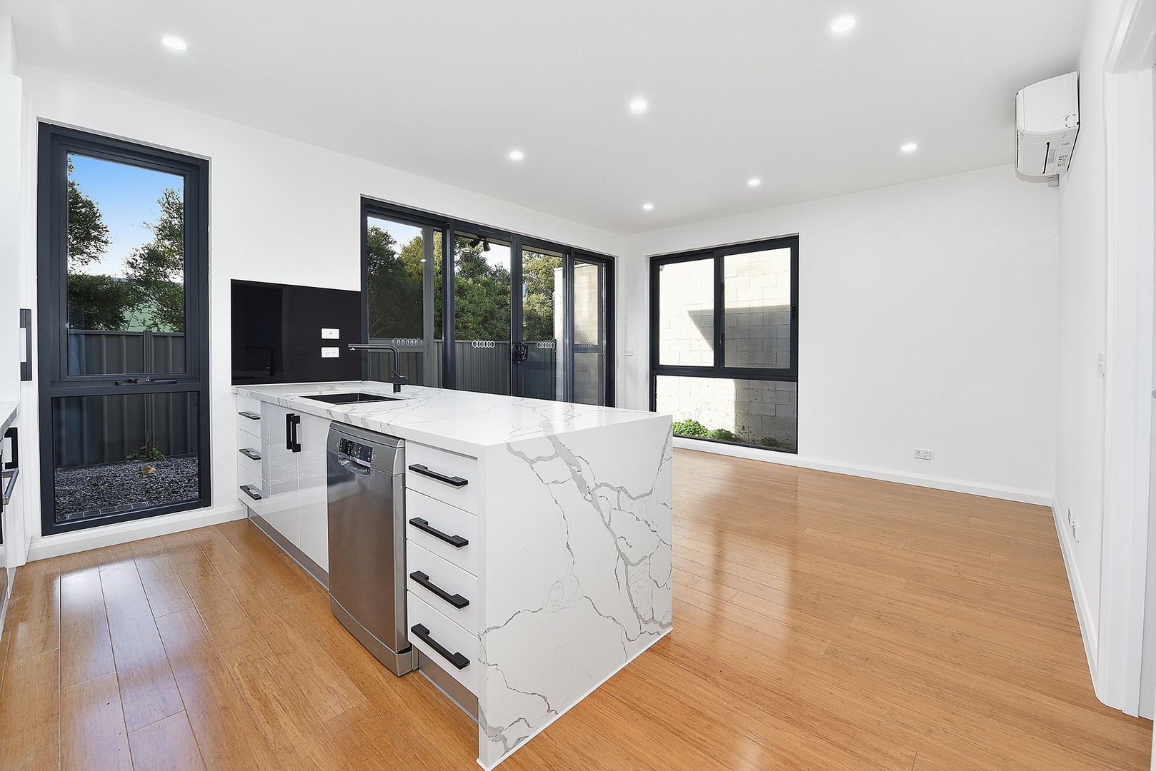 4/1 Woorite PlaceKeilor East, VIC 3033, Ridgewood - Thumbnail 3