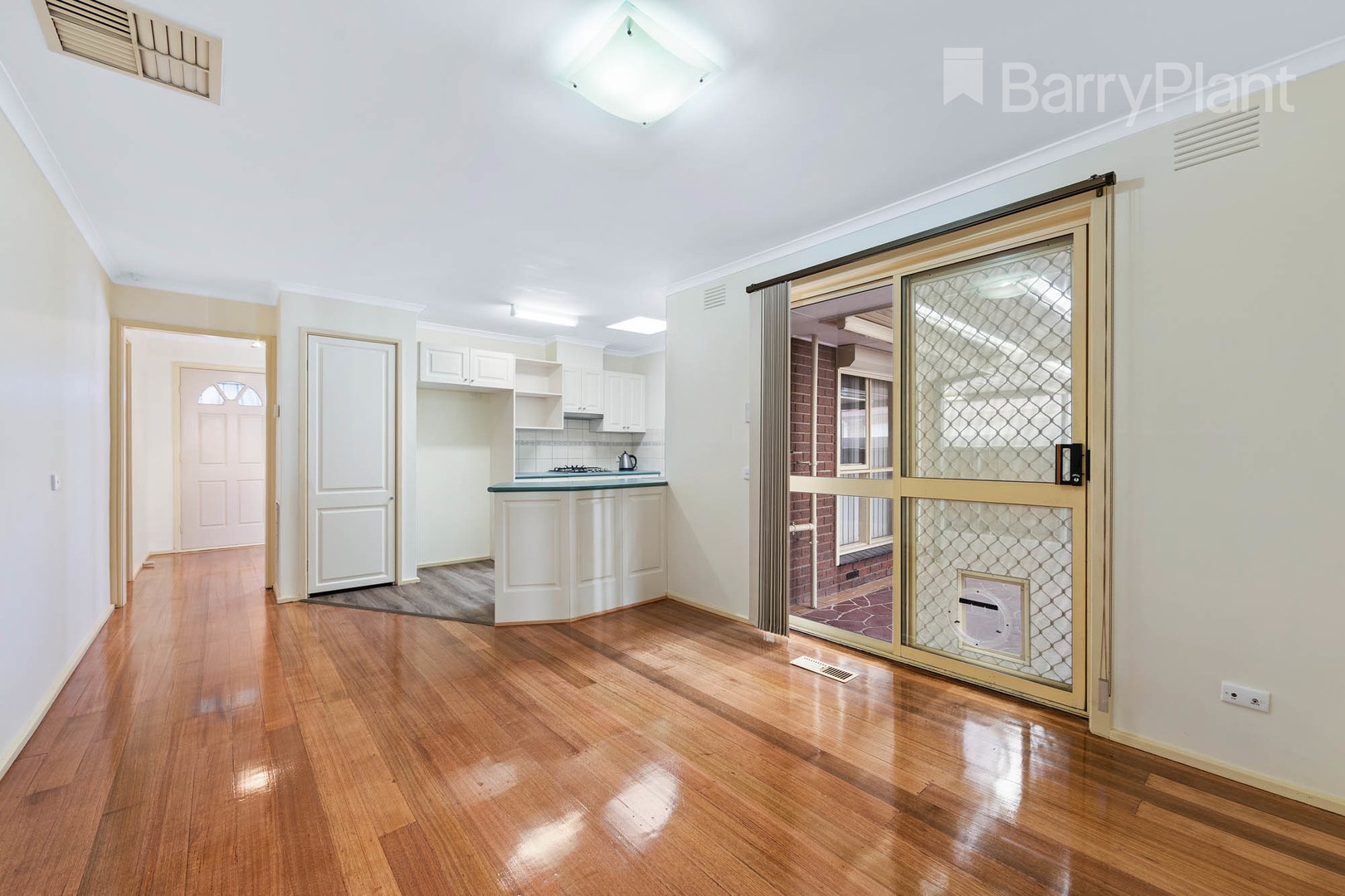 38 Joyce Street, South Toowoomba, QLD, 4350, South Toowoomba - Thumbnail 5