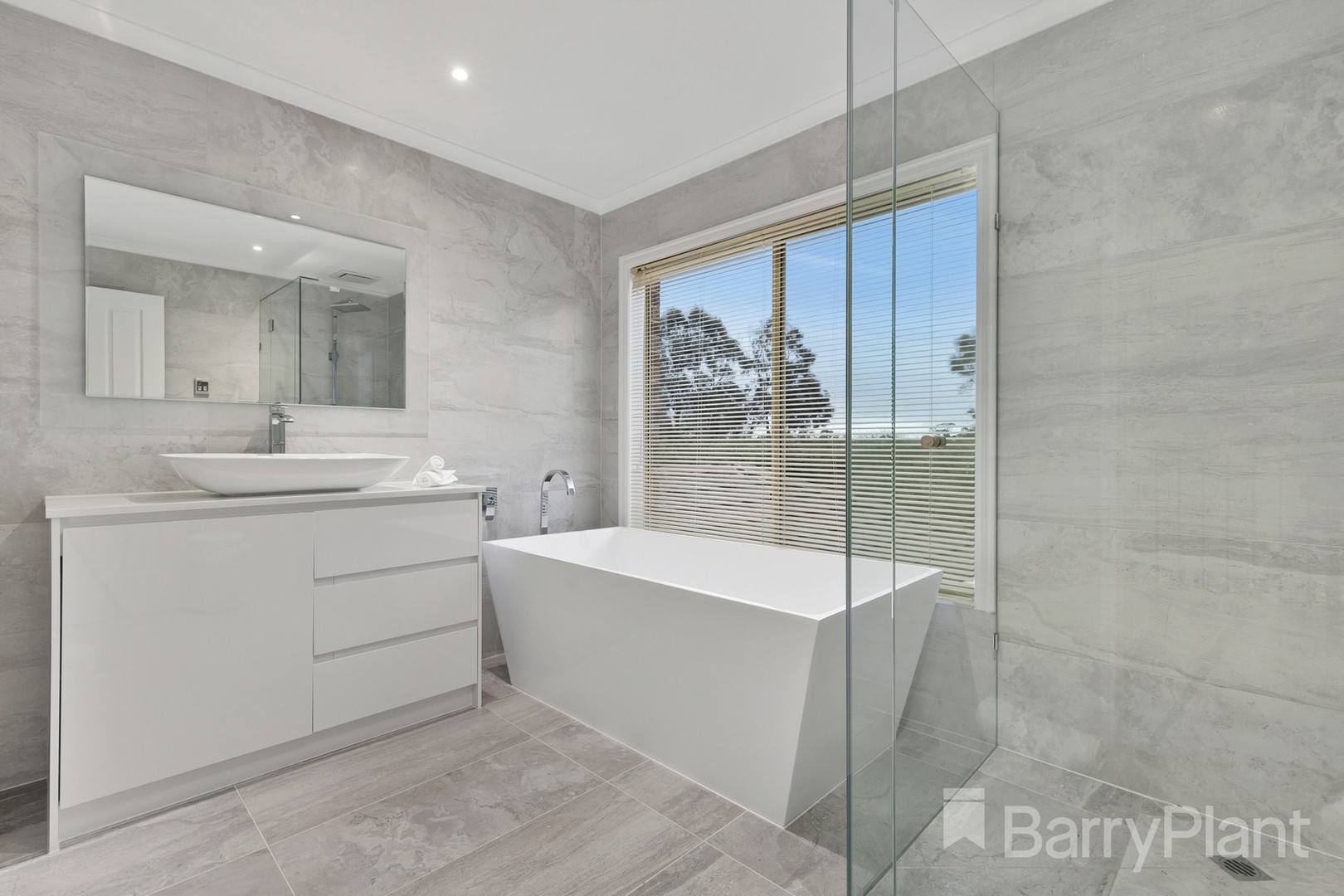 42 Scarlet DriveBundoora, VIC 3083, Bundoora - Thumbnail 5