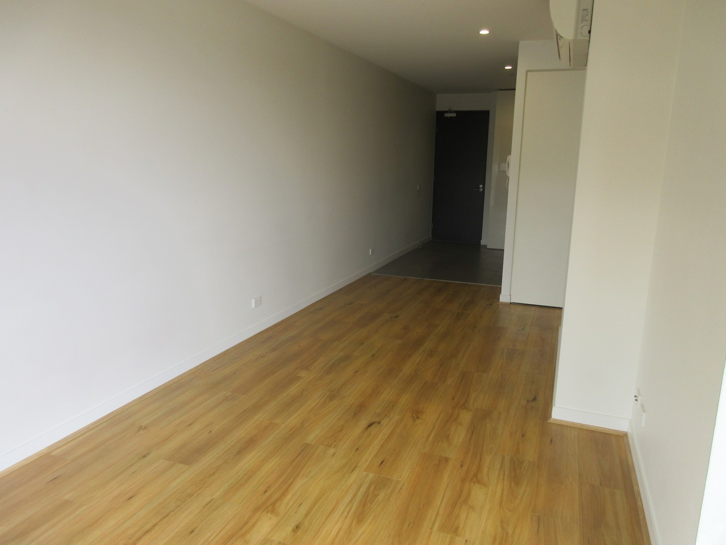 501/1 Foundry Road, Sunshine, VIC 3020 - Thumbnail 2 - 12/10/2020