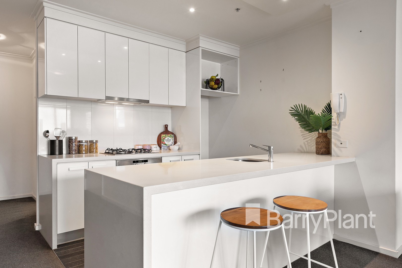 710/63 Whiteman StreetSouthbank, VIC 3006, Seven Hills - Thumbnail 2