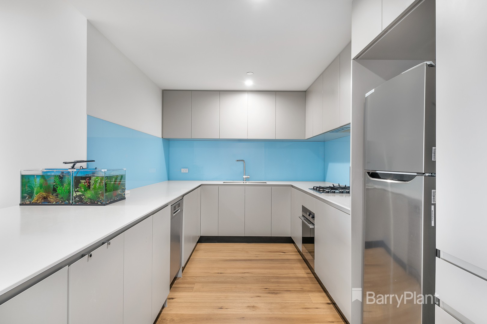 402/9 Red Hill Terrace, Doncaster East, VIC 3109, Lewiston - Thumbnail 2