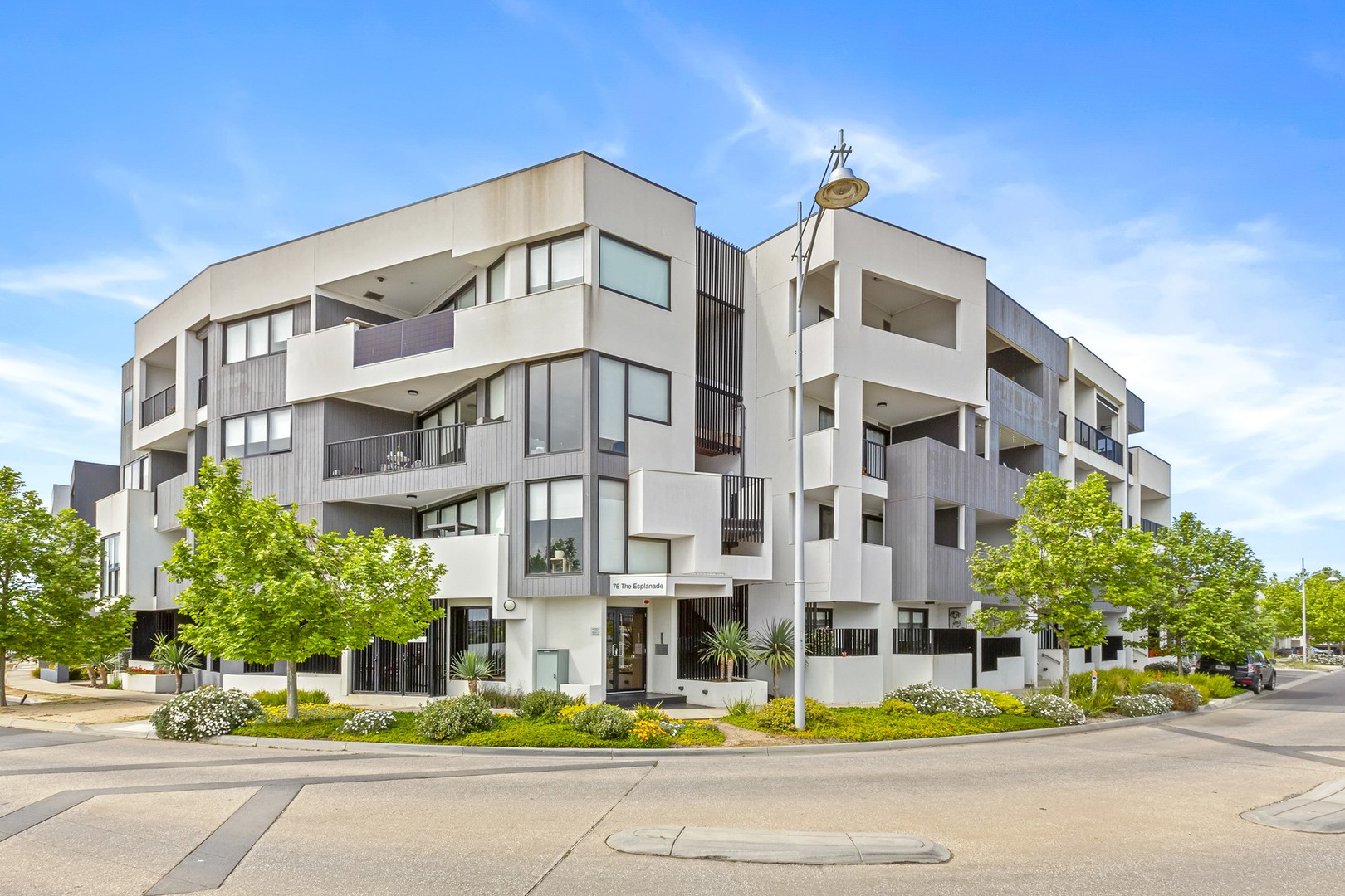 13/76 The EsplanadeCaroline Springs, VIC 3023, Pooraka - Thumbnail 2