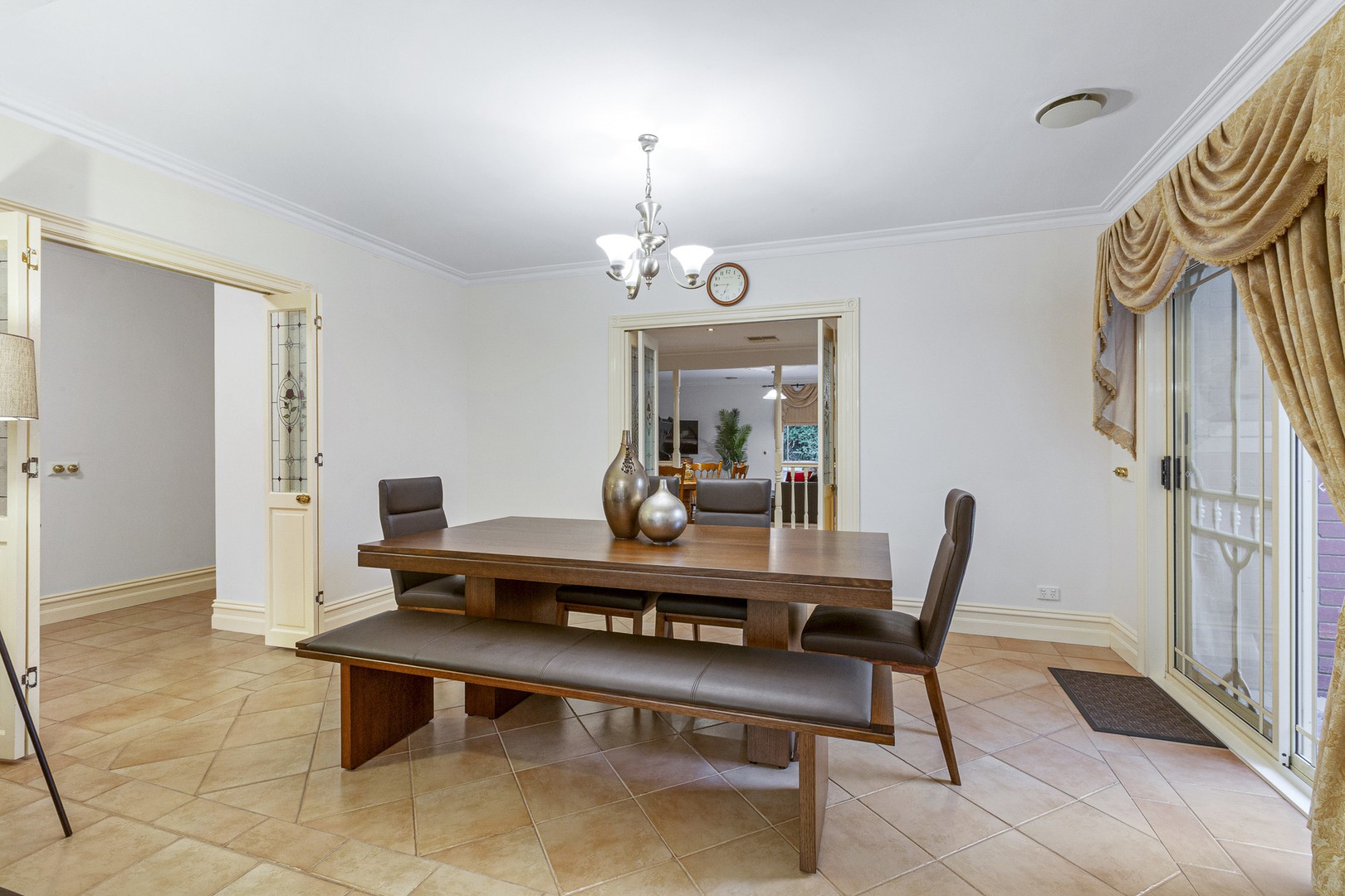 73 Saronvale CrescentHillside, VIC 3037, Hillside - Thumbnail 7