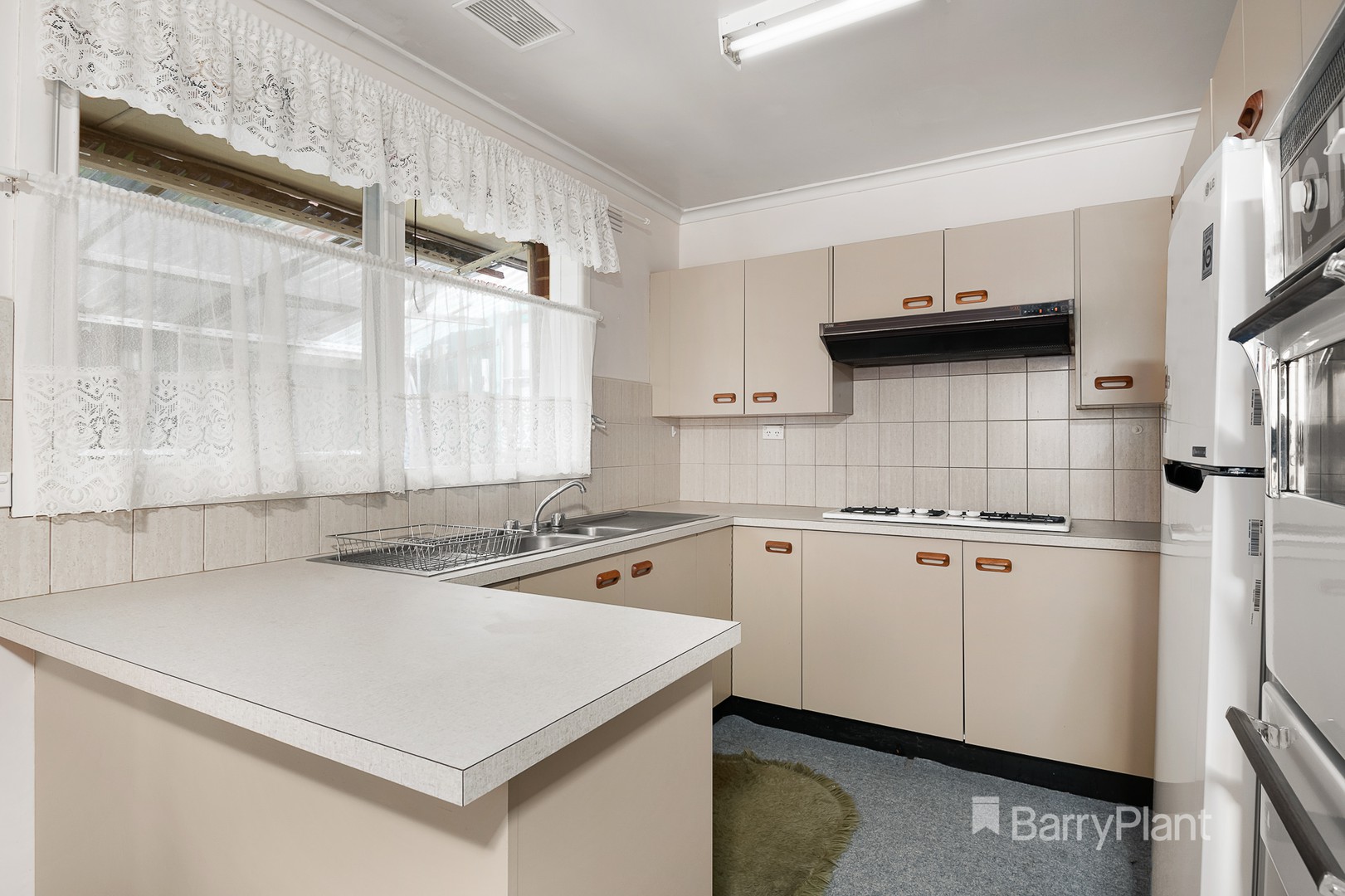 31 Cockaigne Street, Doncaster, VIC 3108, Doncaster - Thumbnail 4