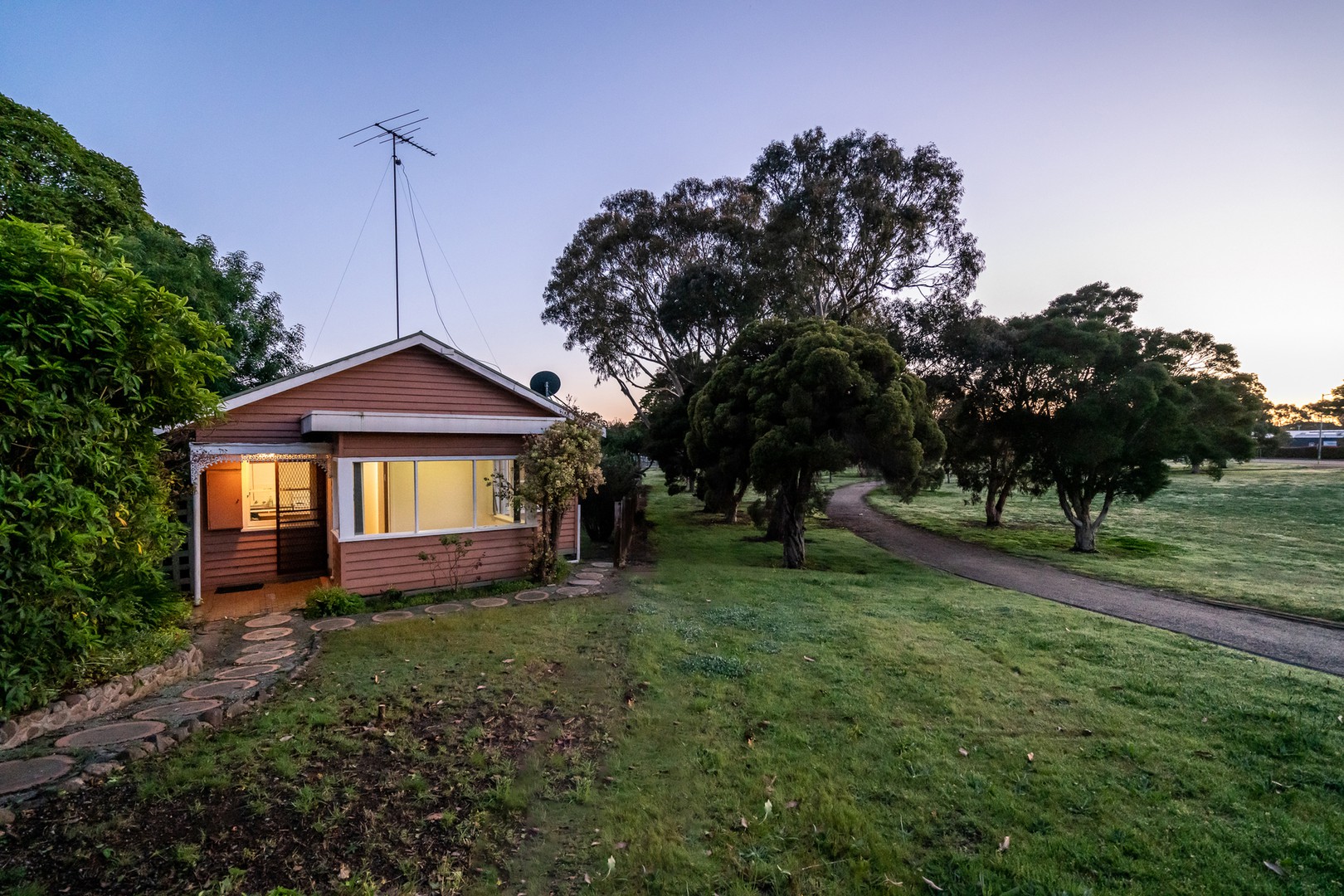 3 Frank StreetBelmont, VIC 3216, Belmont - Thumbnail 2