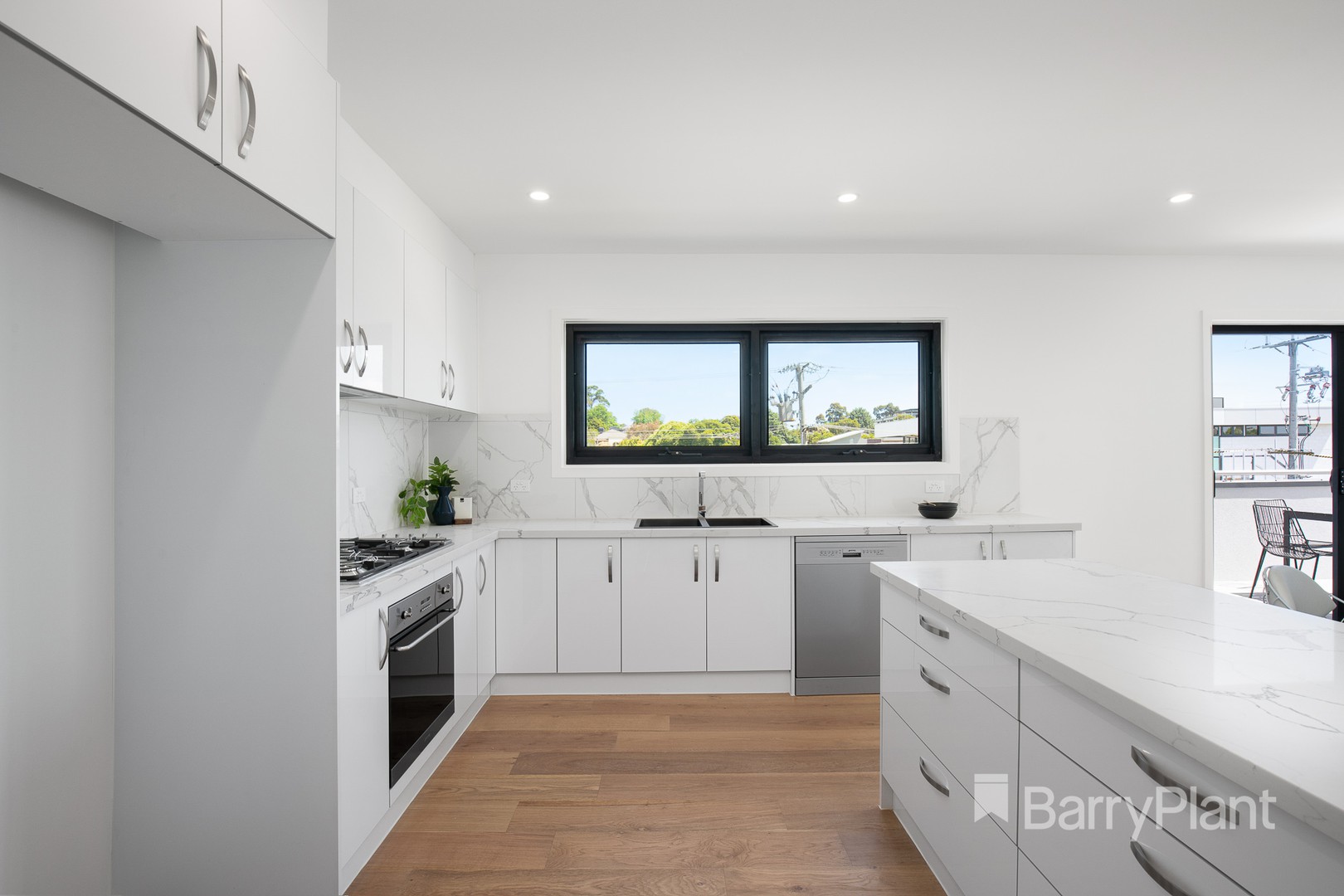 3/1-3 Banool Quadrant, Doncaster East, VIC 3109, Doncaster East - Thumbnail 3