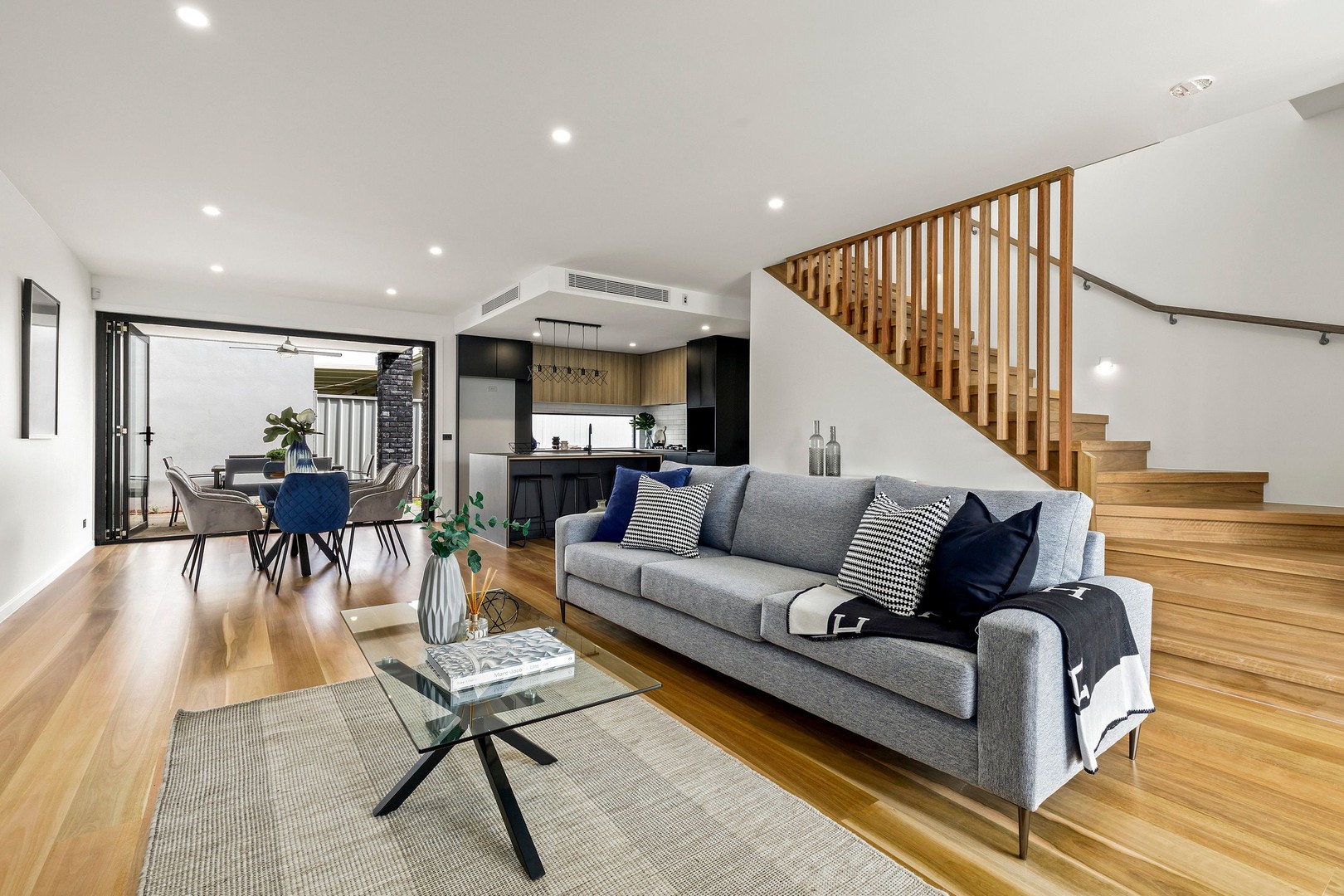 2 /114 Clarence Street, Sydney, NSW, 2000, Sydney - Thumbnail 2