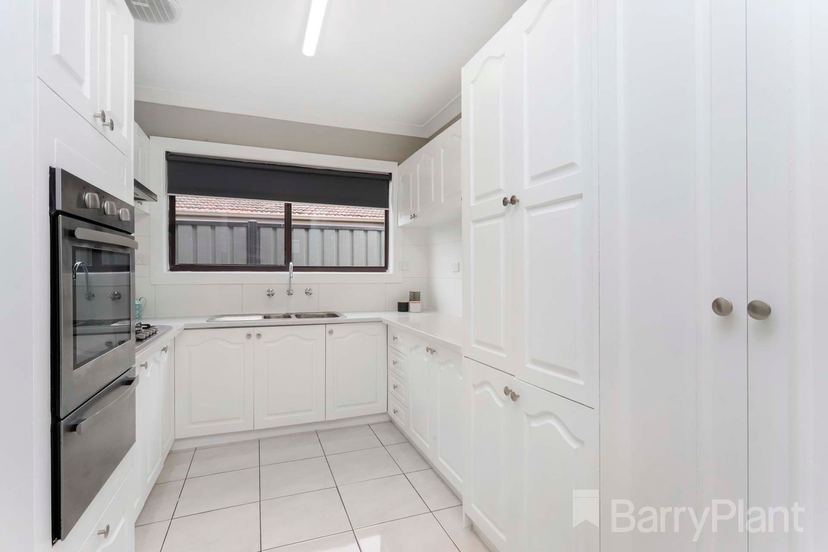 1/70 Blanche StreetArdeer, VIC 3022, Macquarie Park - Thumbnail 3