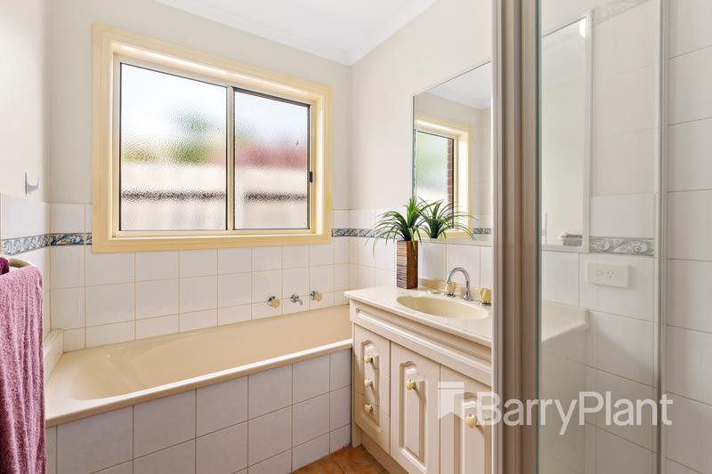 7 Anvil CourtSouth Morang, VIC 3752, South Morang - Thumbnail 6