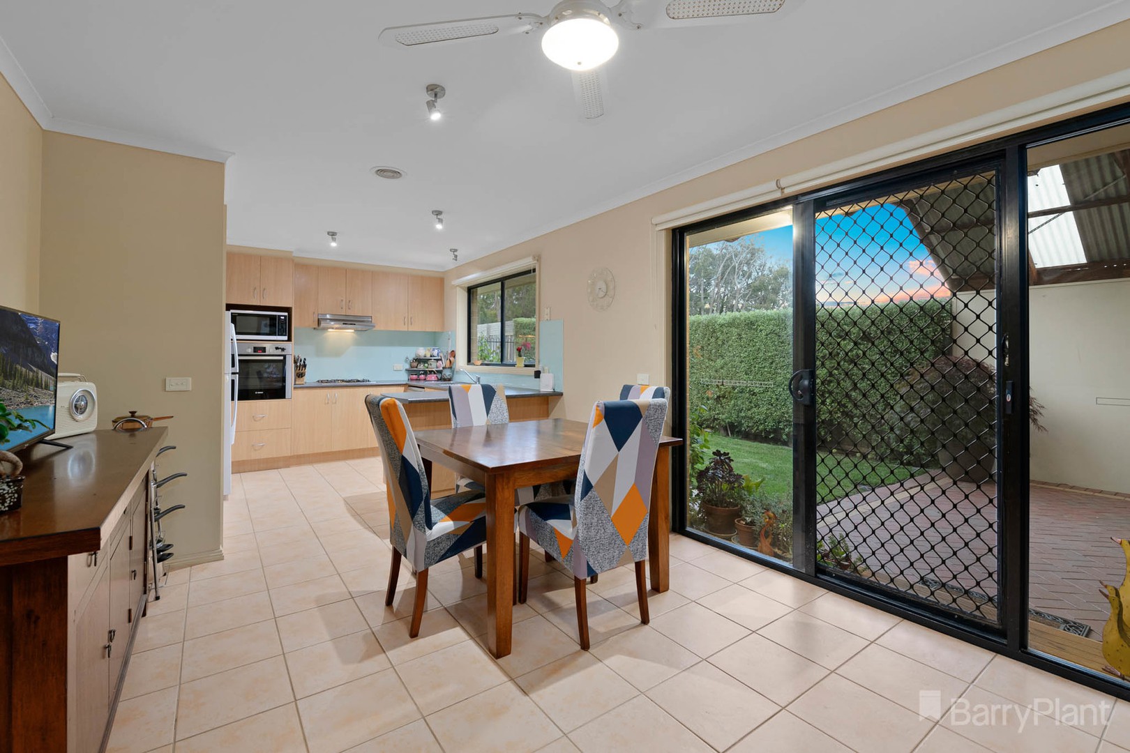 122 Mclarty Road, Halls Head, WA, 6210, Halls Head - Thumbnail 8