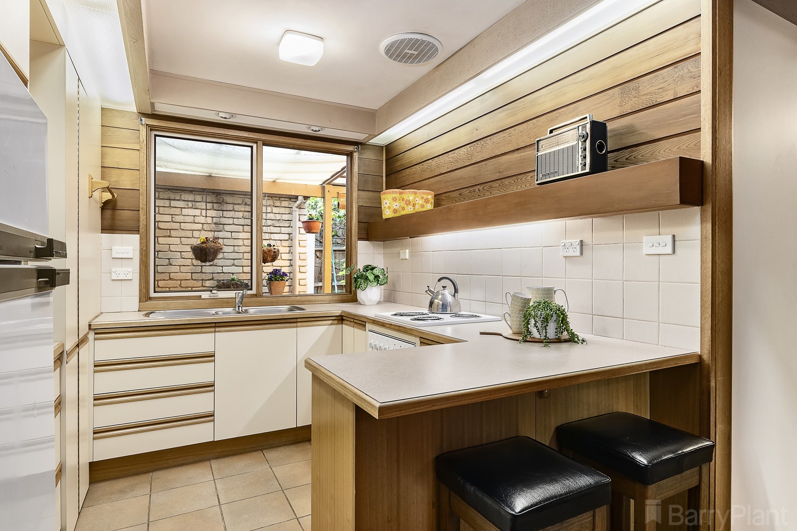 46 Danielle CrescentHeathmont, VIC 3135, Heathmont - Thumbnail 5