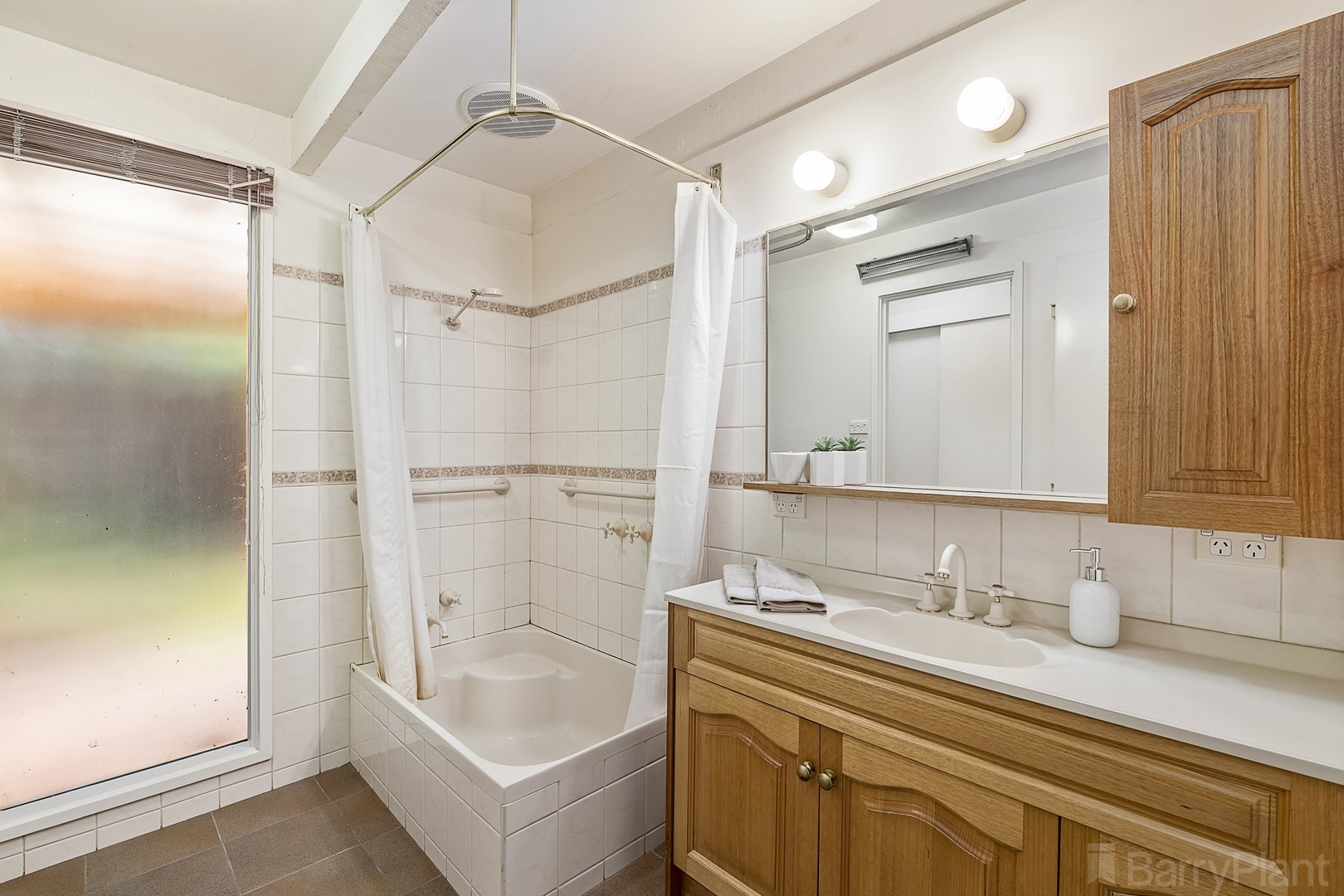 46 Danielle CrescentHeathmont, VIC 3135, Heathmont - Thumbnail 8