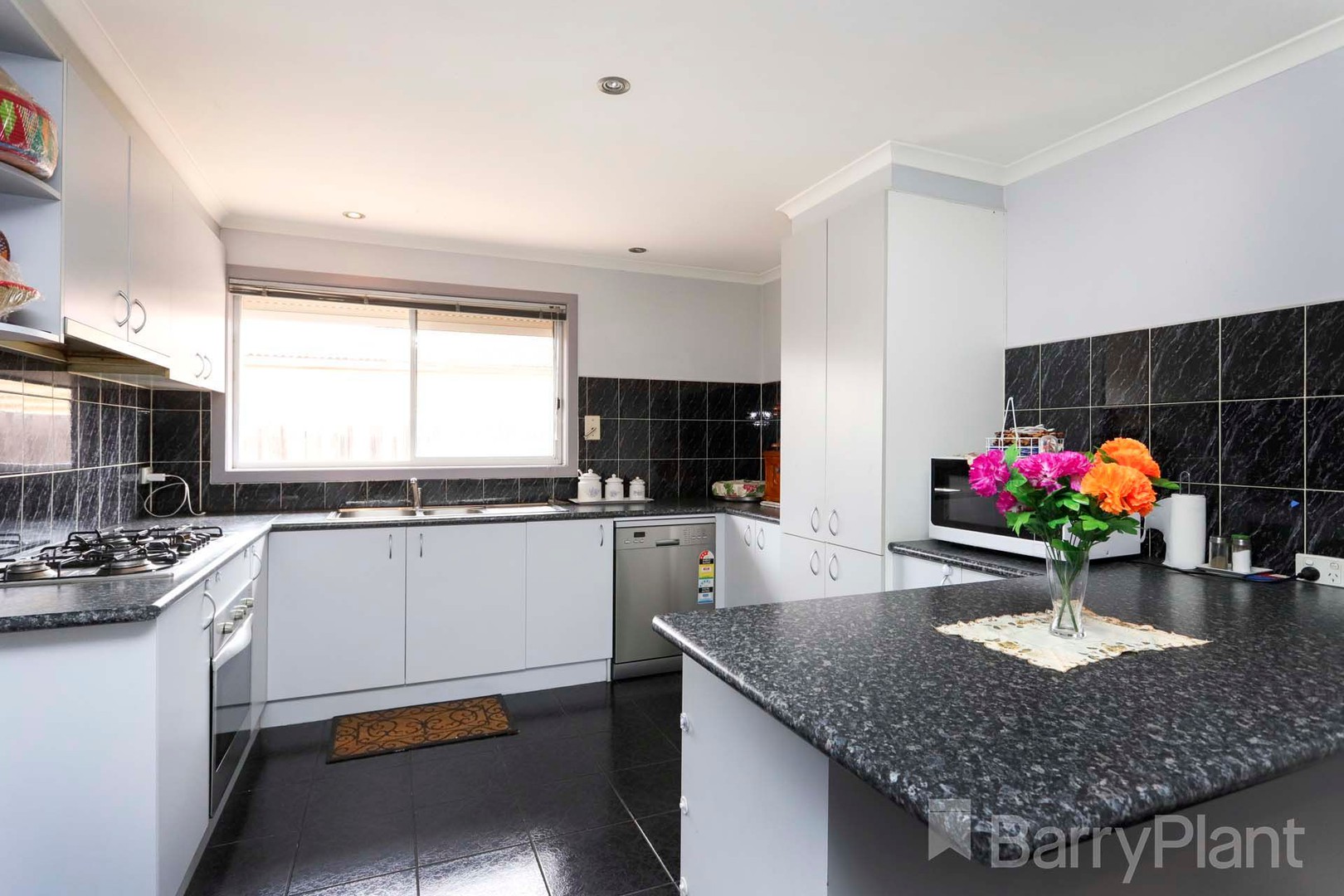 2/50 Meadowbank DrSunshine North, VIC 3020, Quinns Rocks - Thumbnail 4
