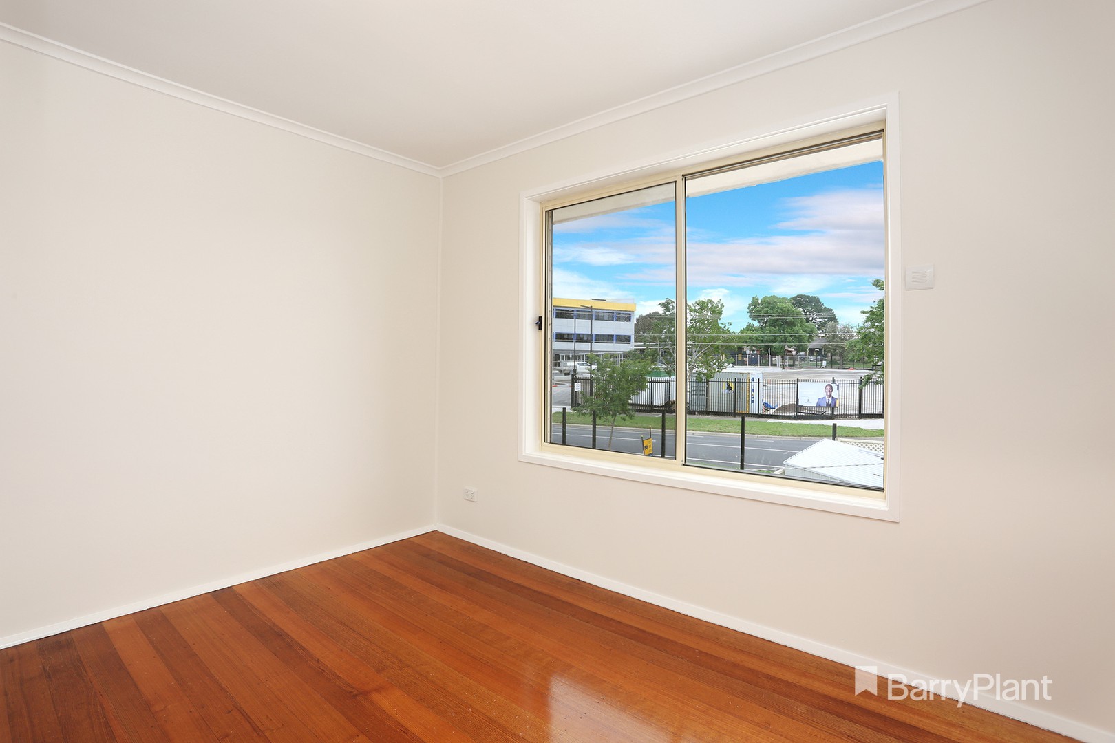 23 Bingara Street, Mount Lofty, QLD, 4350, Mount Lofty - Thumbnail 6