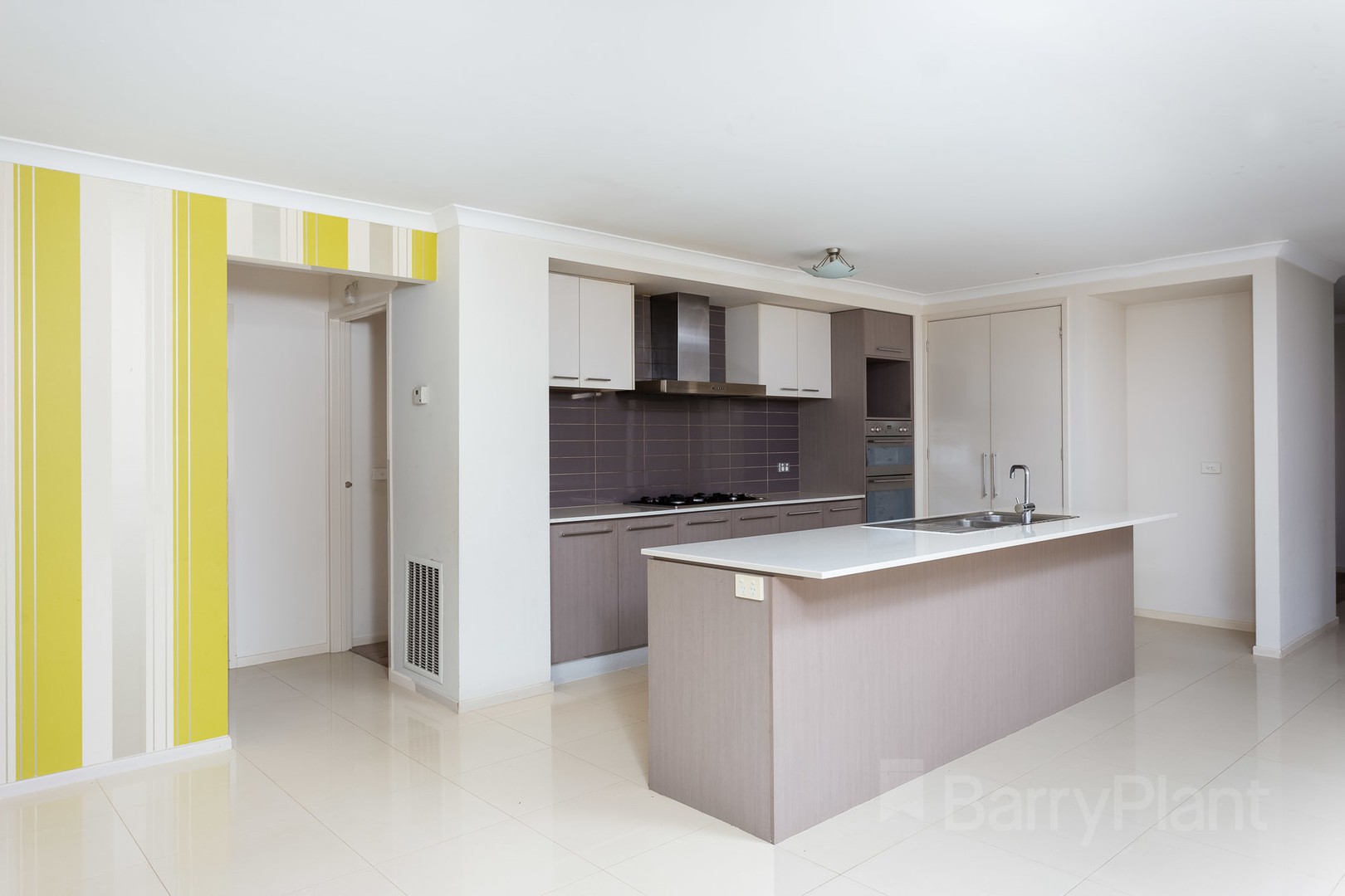 29 Howards Way, Point Cook, VIC 3030 - Thumbnail 1 - 20/10/2020