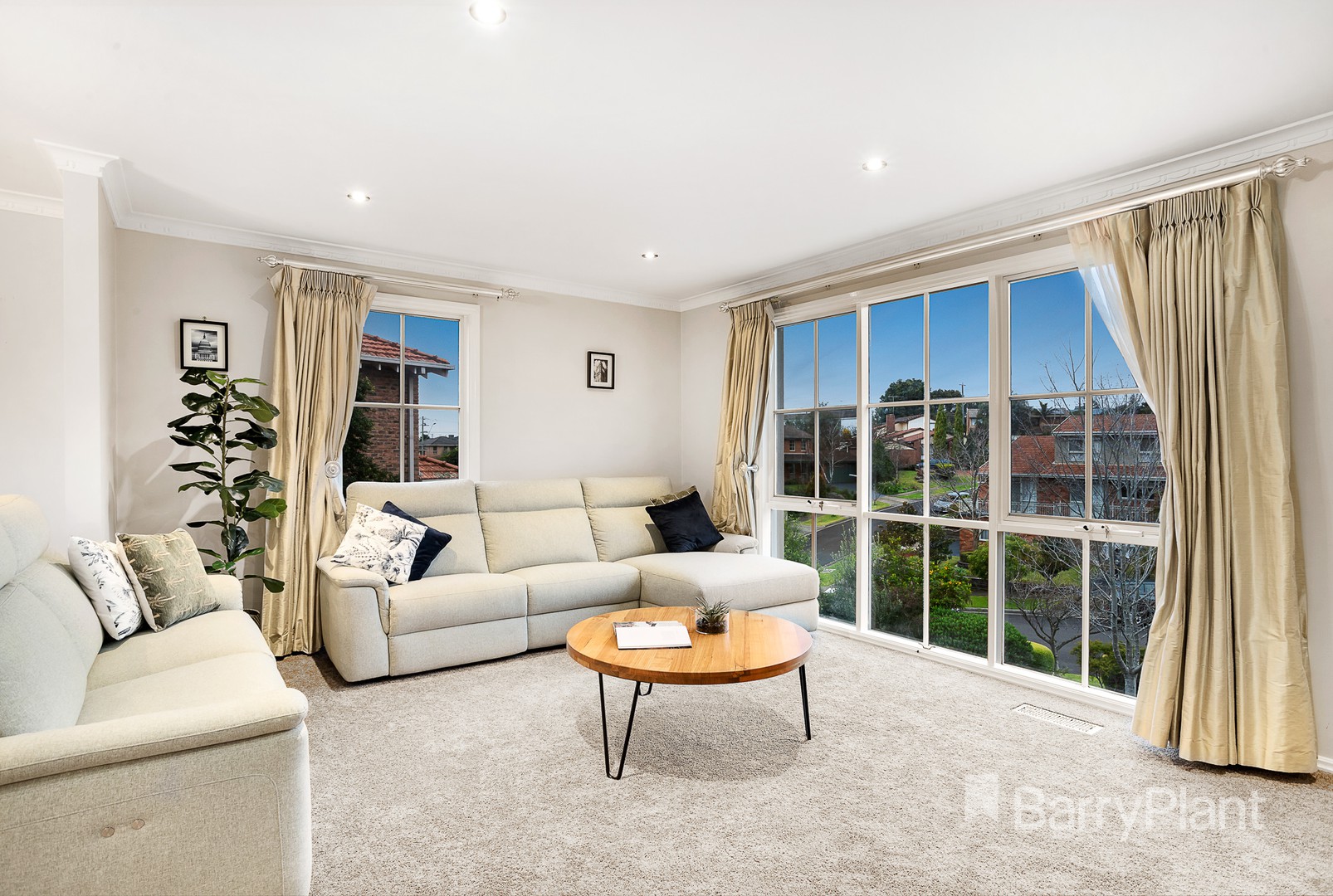 26 Nedlands Court, Doncaster East, VIC 3109 - Thumbnail 2 - 20/10/2020