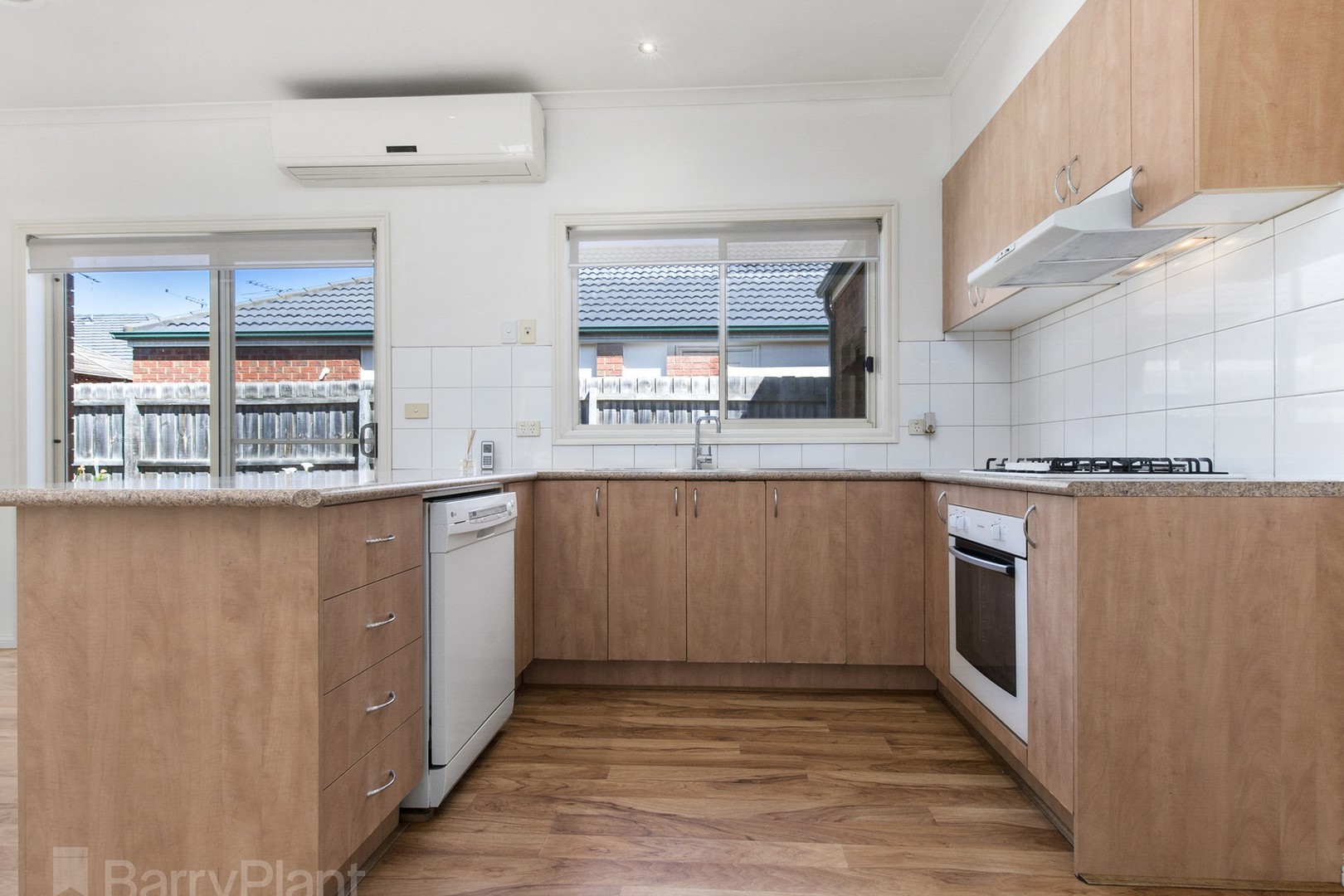 32 Whistler CrescentPoint Cook, VIC 3030, Point Cook - Thumbnail 6